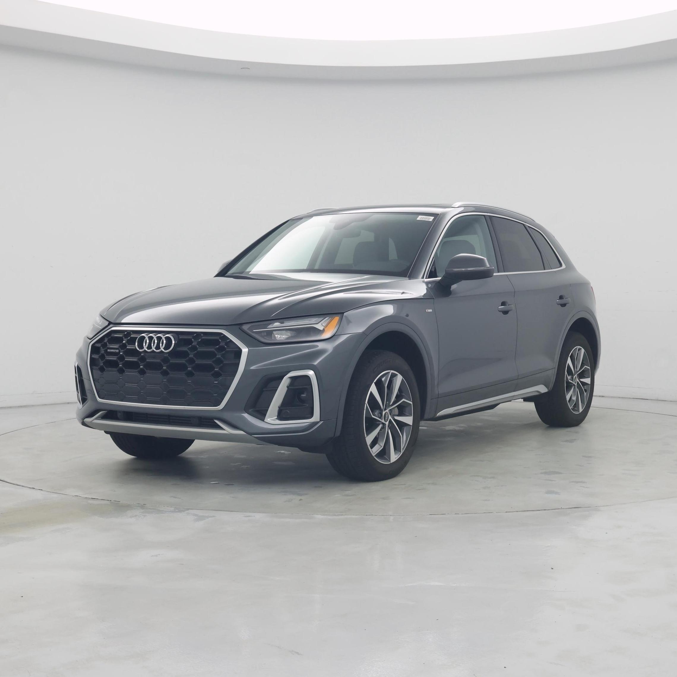 Thumbnail: 2023 Audi Q5 - 4