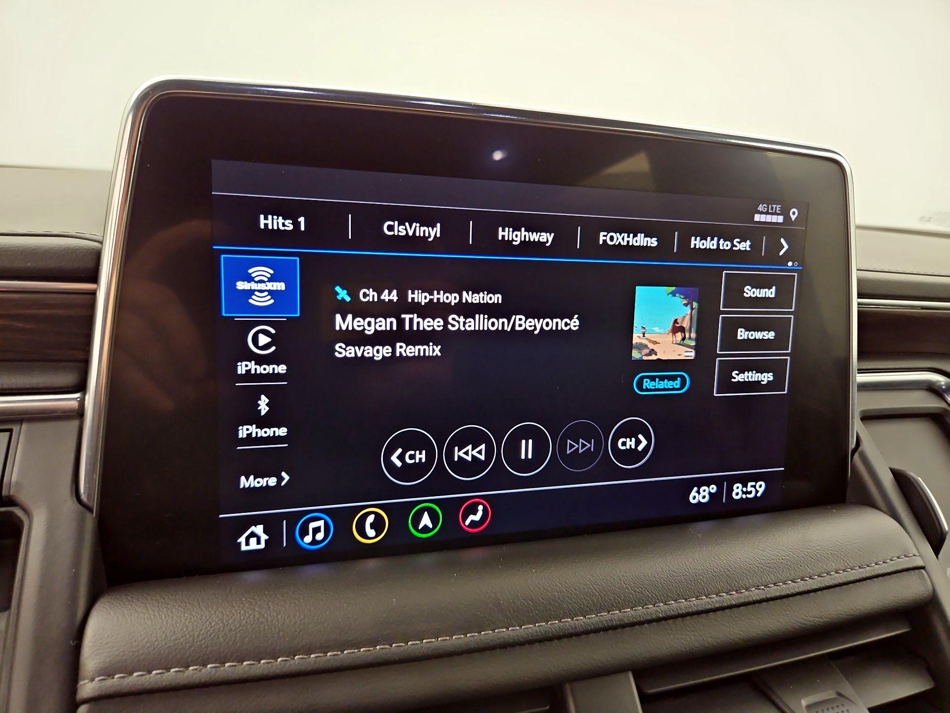 Thumbnail: 2021 Chevrolet Suburban - 15