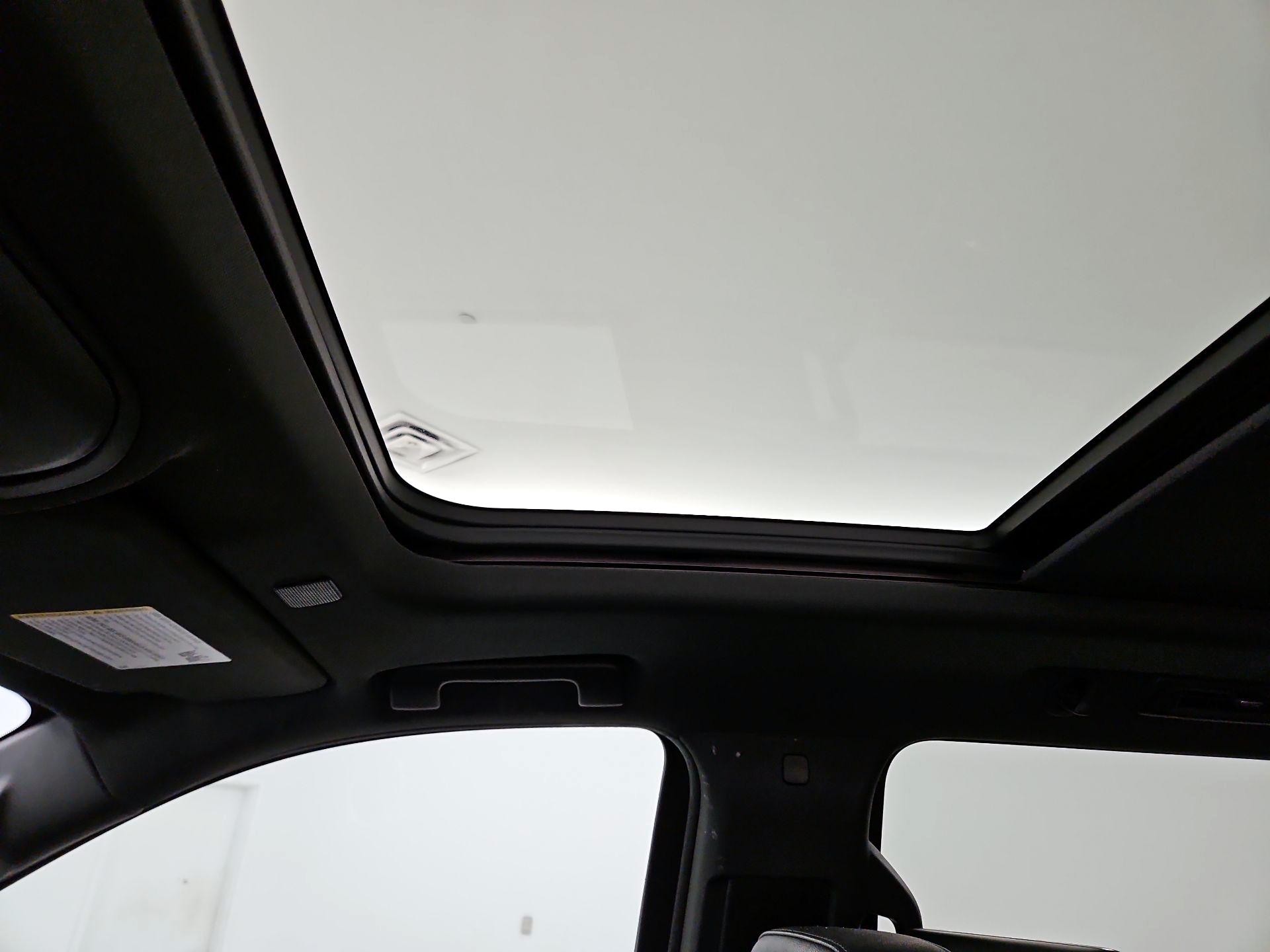 Thumbnail: 2021 Chevrolet Suburban - 19