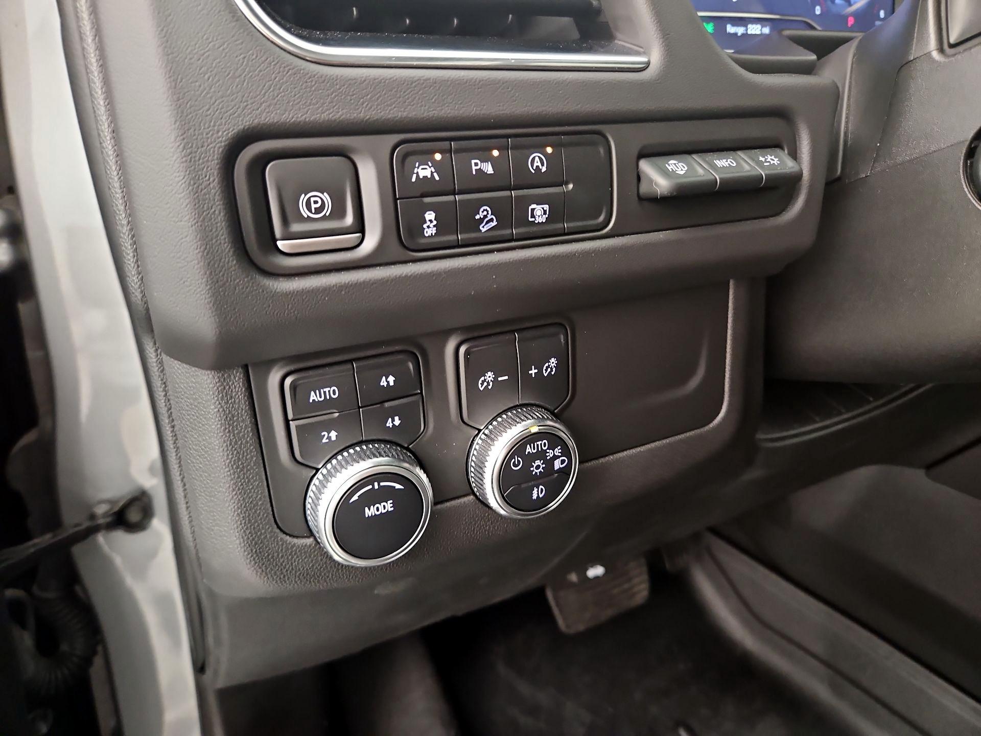 Thumbnail: 2023 GMC Yukon - 13