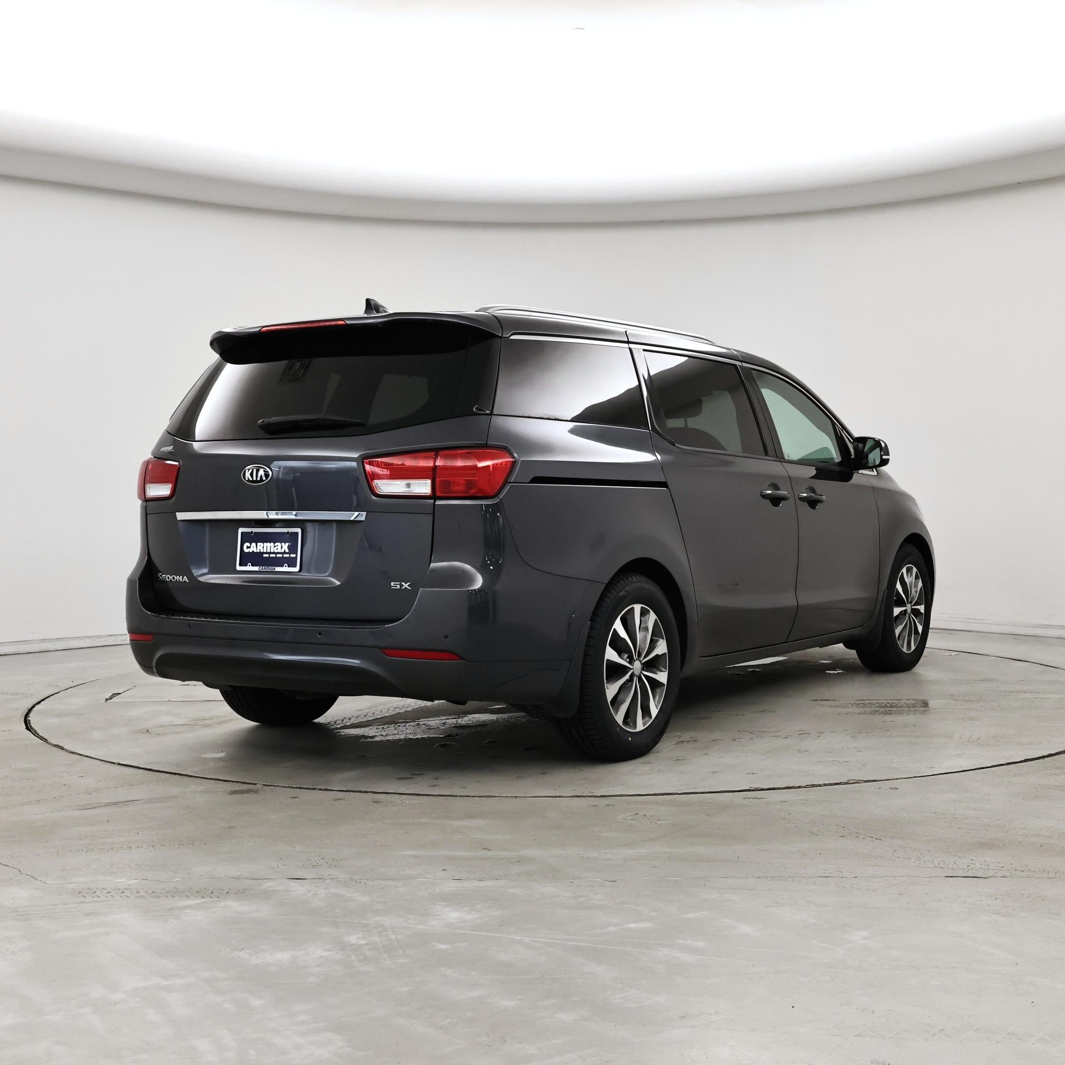 Thumbnail: 2017 Kia Sedona - 8