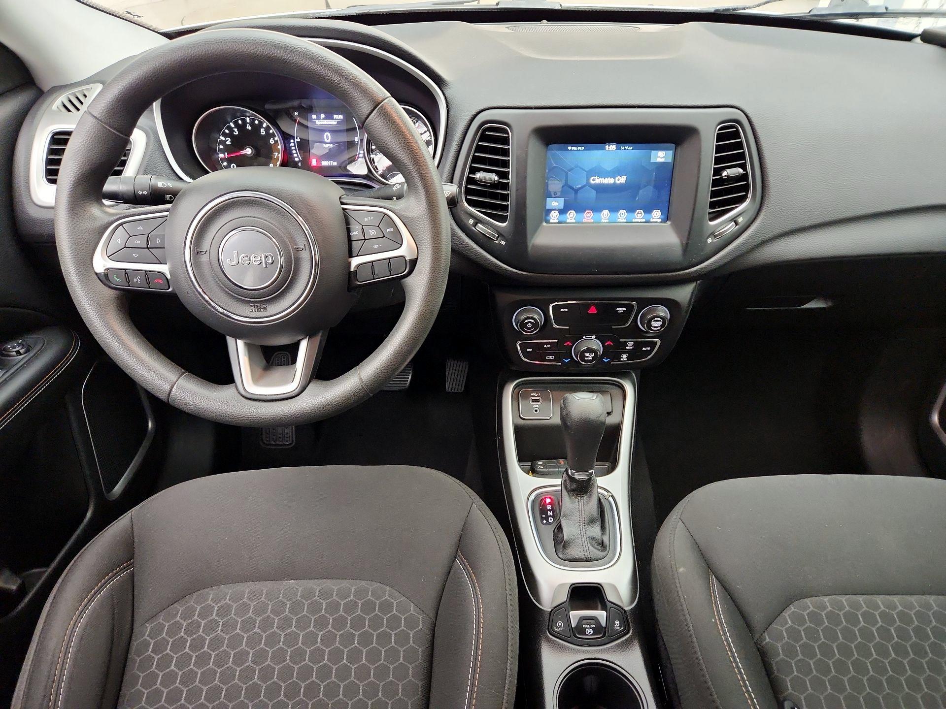 Thumbnail: 2020 Jeep Compass - 9