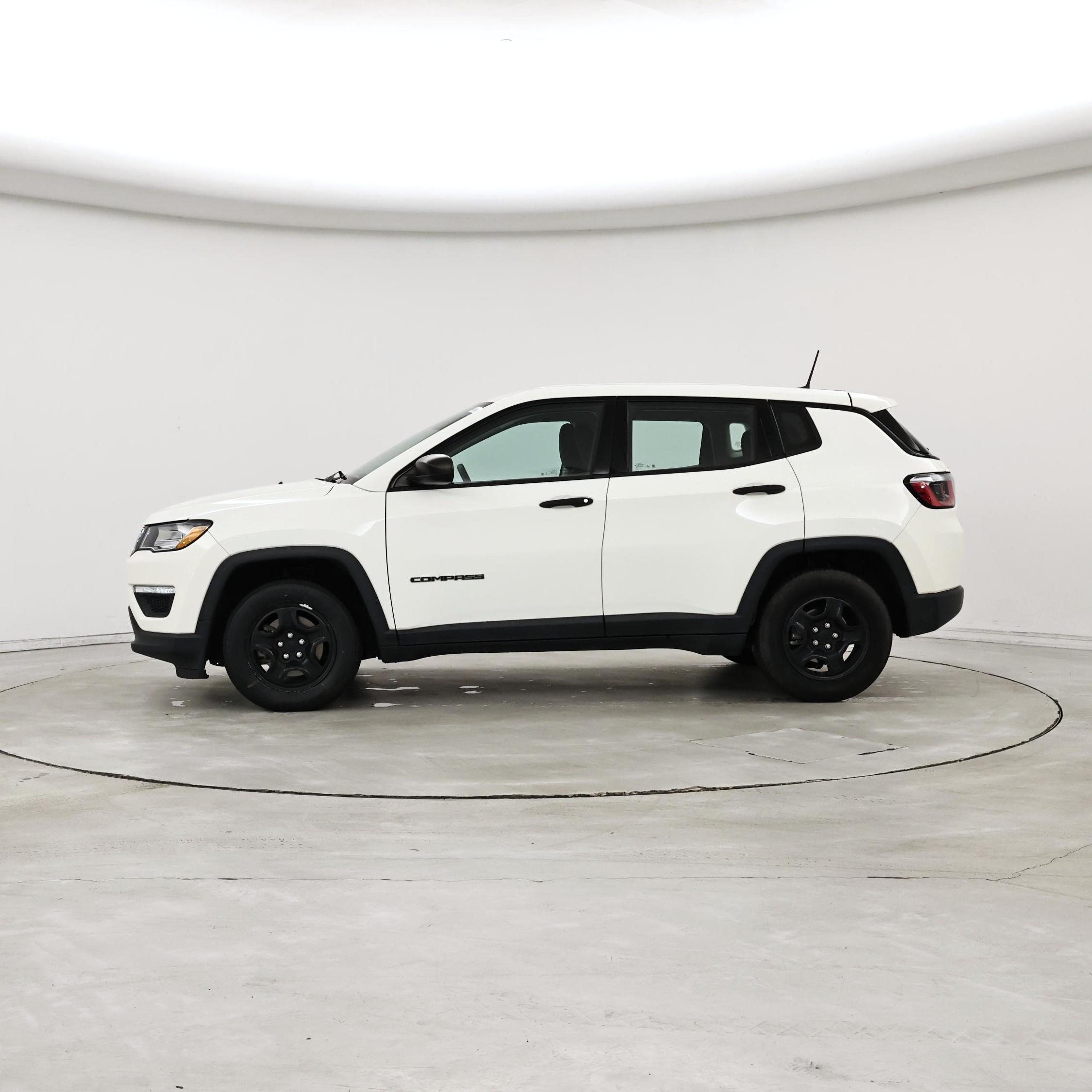 Thumbnail: 2020 Jeep Compass - 3