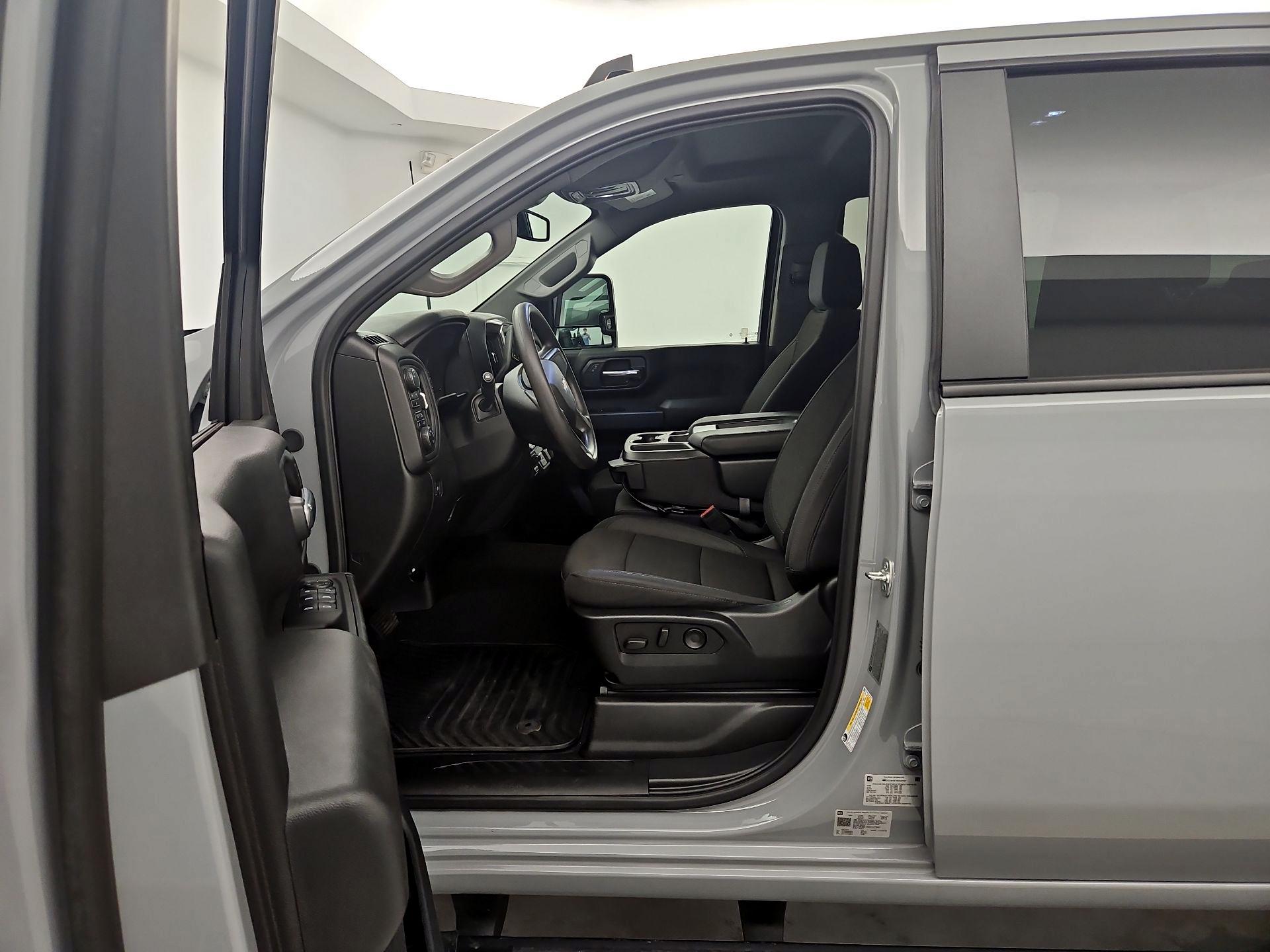 Thumbnail: 2025 Chevrolet Silverado 2500 - 11