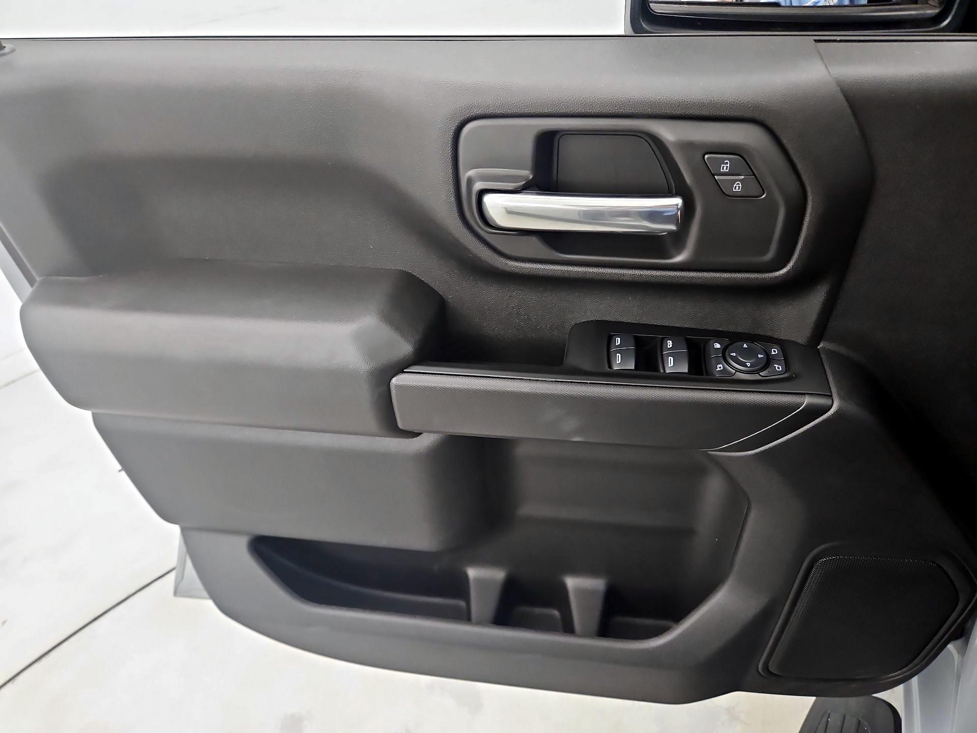 Thumbnail: 2025 Chevrolet Silverado 2500 - 12