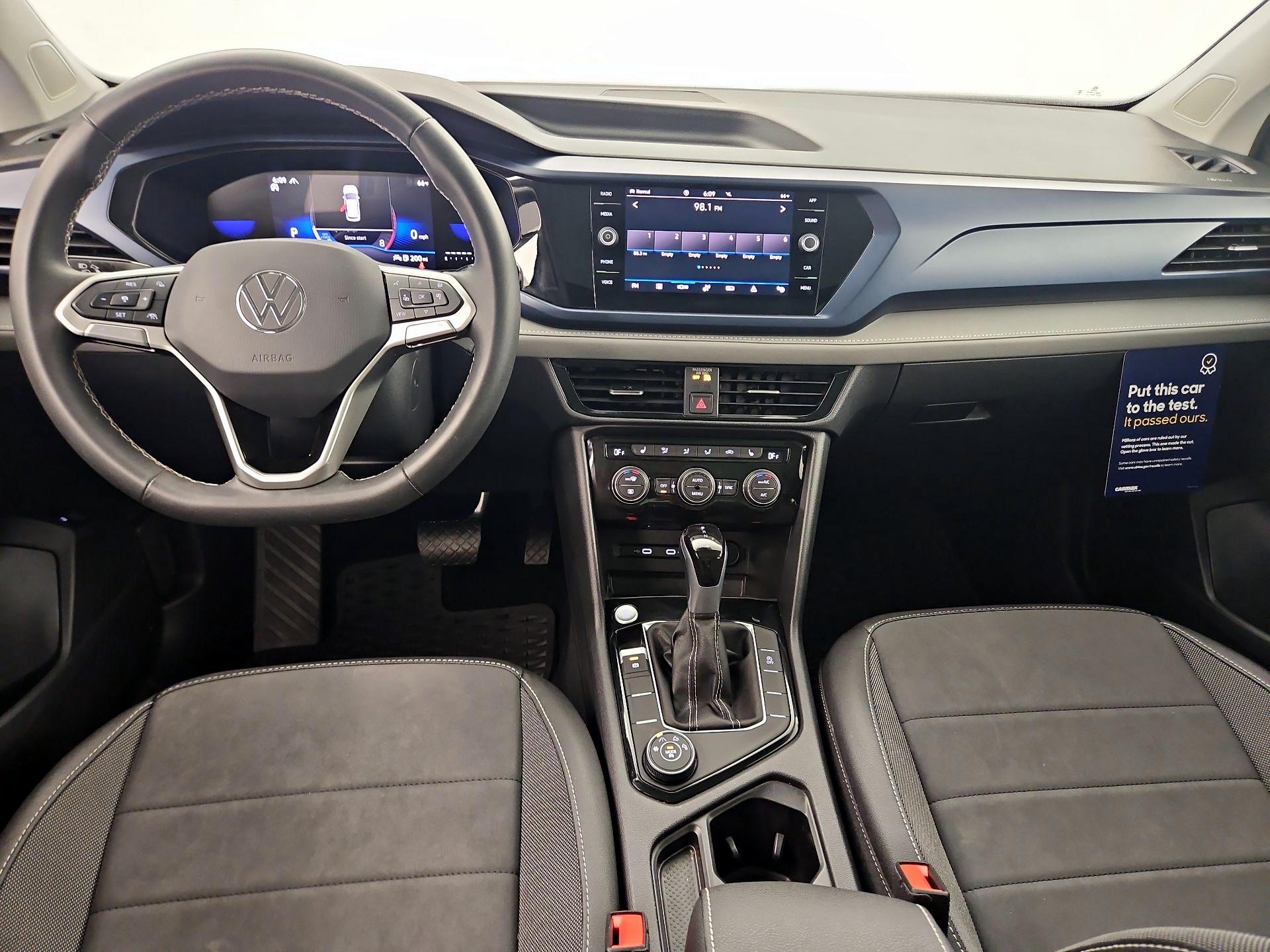 Thumbnail: 2024 Volkswagen Taos - 9