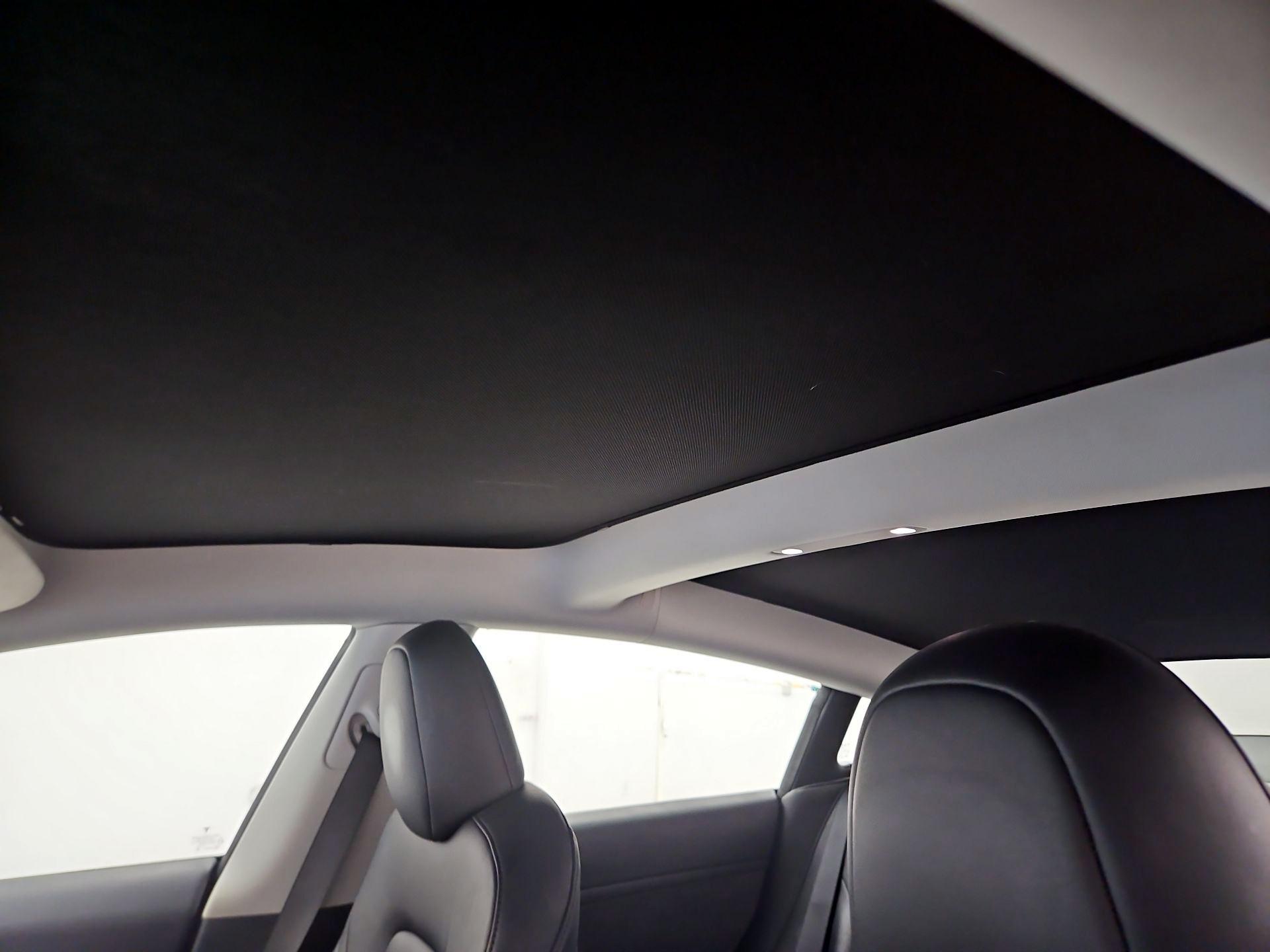 Thumbnail: 2023 Tesla Model 3 - 19