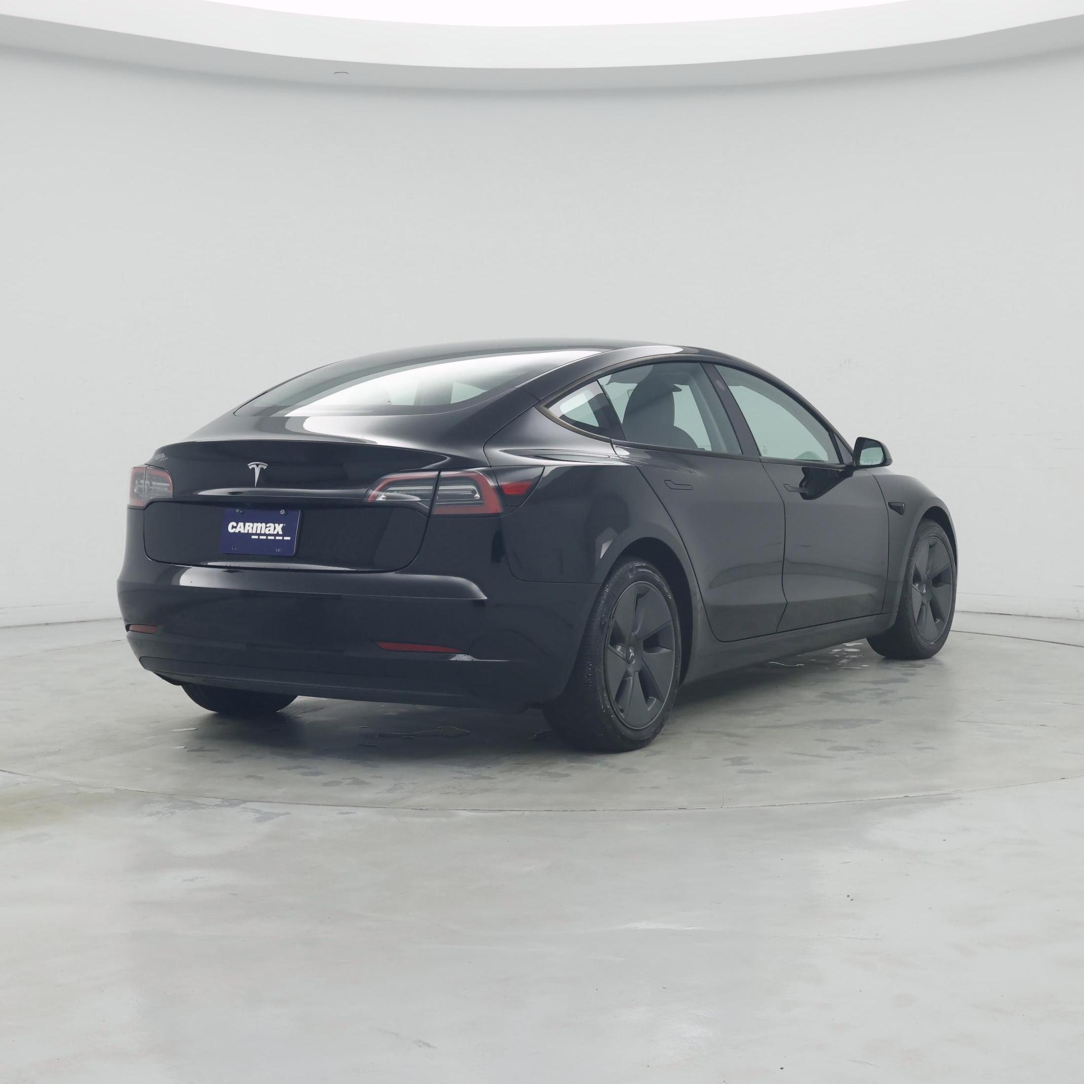 Thumbnail: 2023 Tesla Model 3 - 8