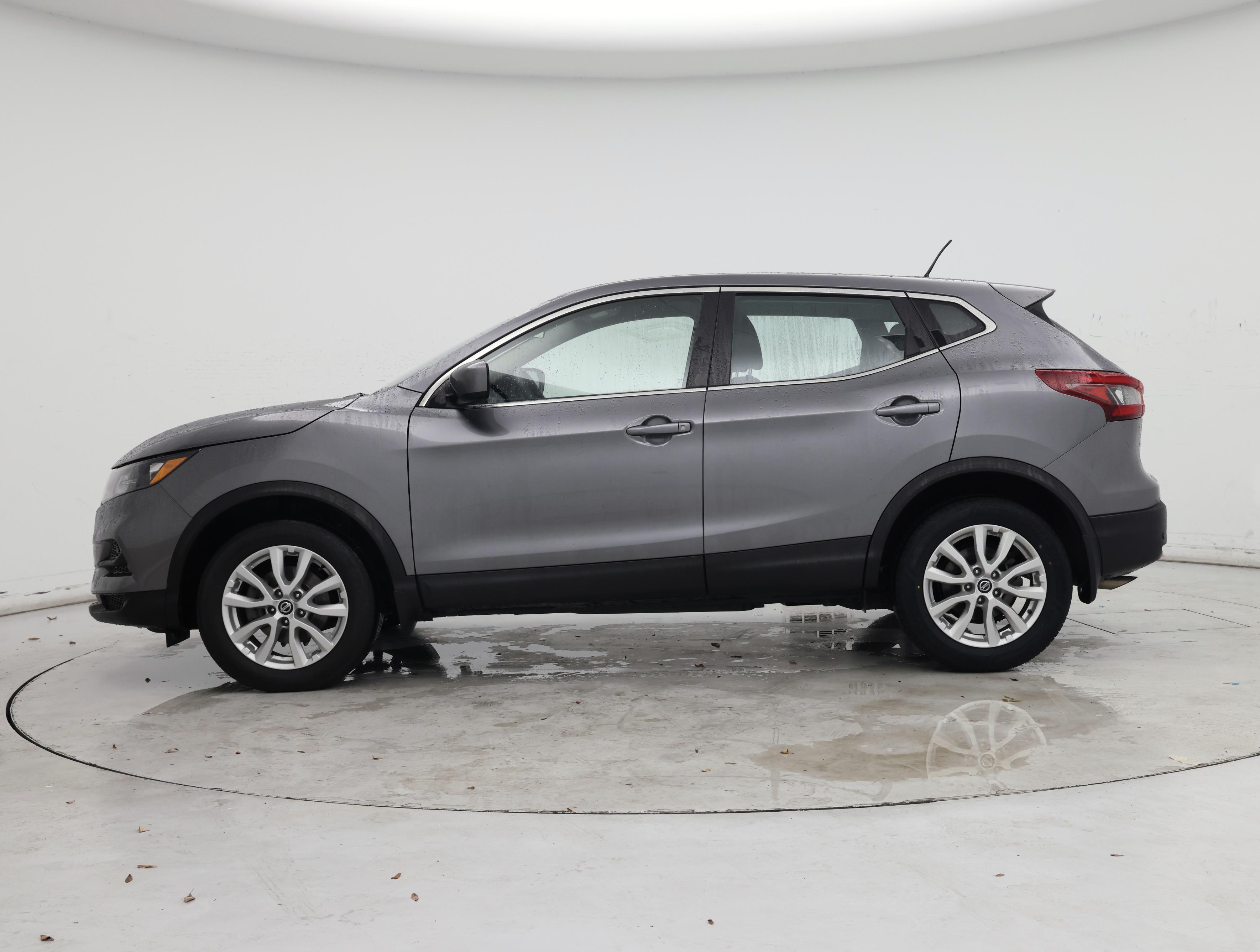 Thumbnail: 2020 Nissan Rogue Sport - 3