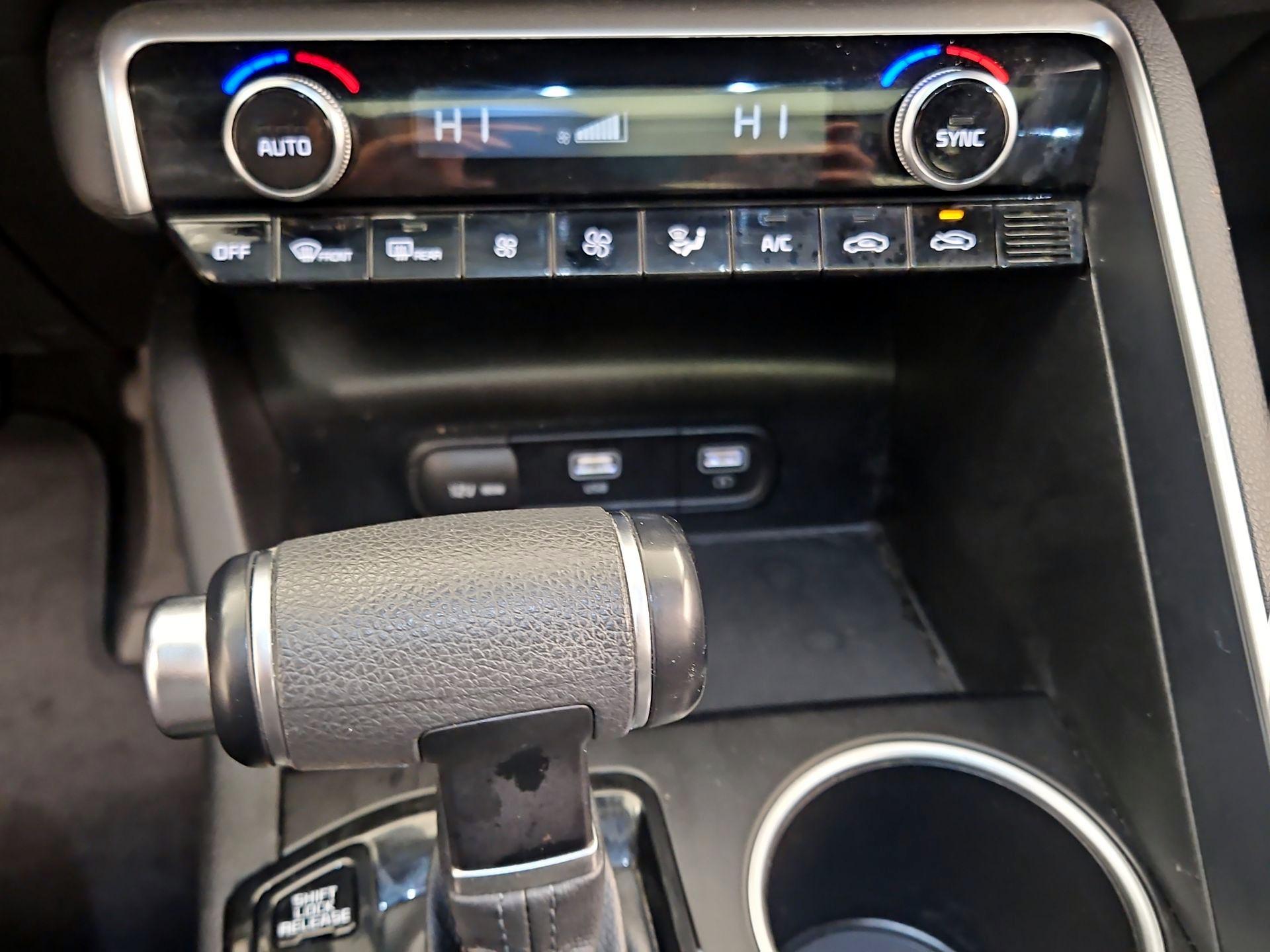 Thumbnail: 2022 Kia K5 - 16