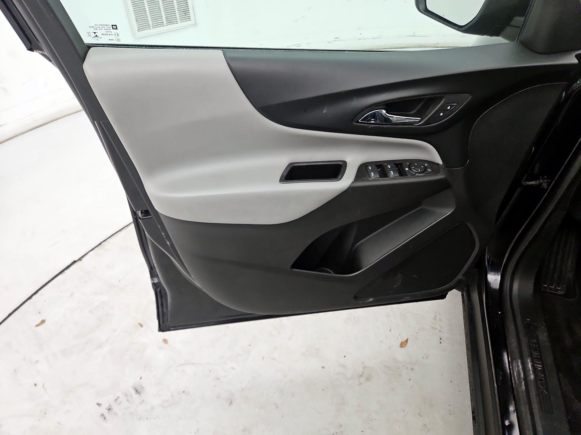 Thumbnail: 2020 Chevrolet Equinox - 12