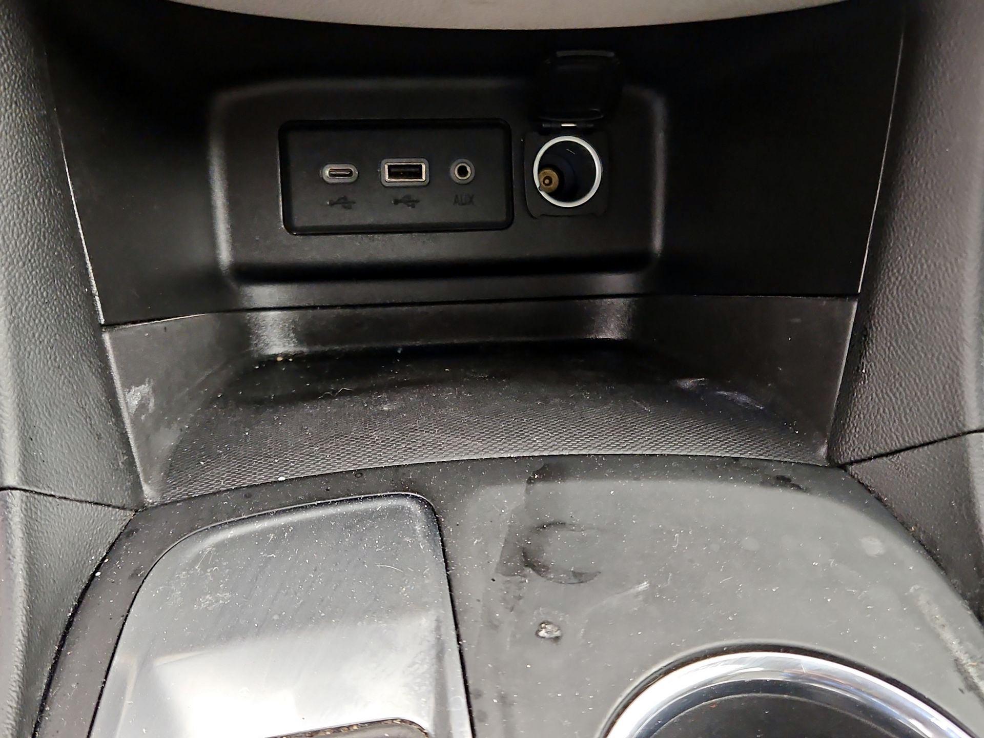 Thumbnail: 2020 Chevrolet Equinox - 18