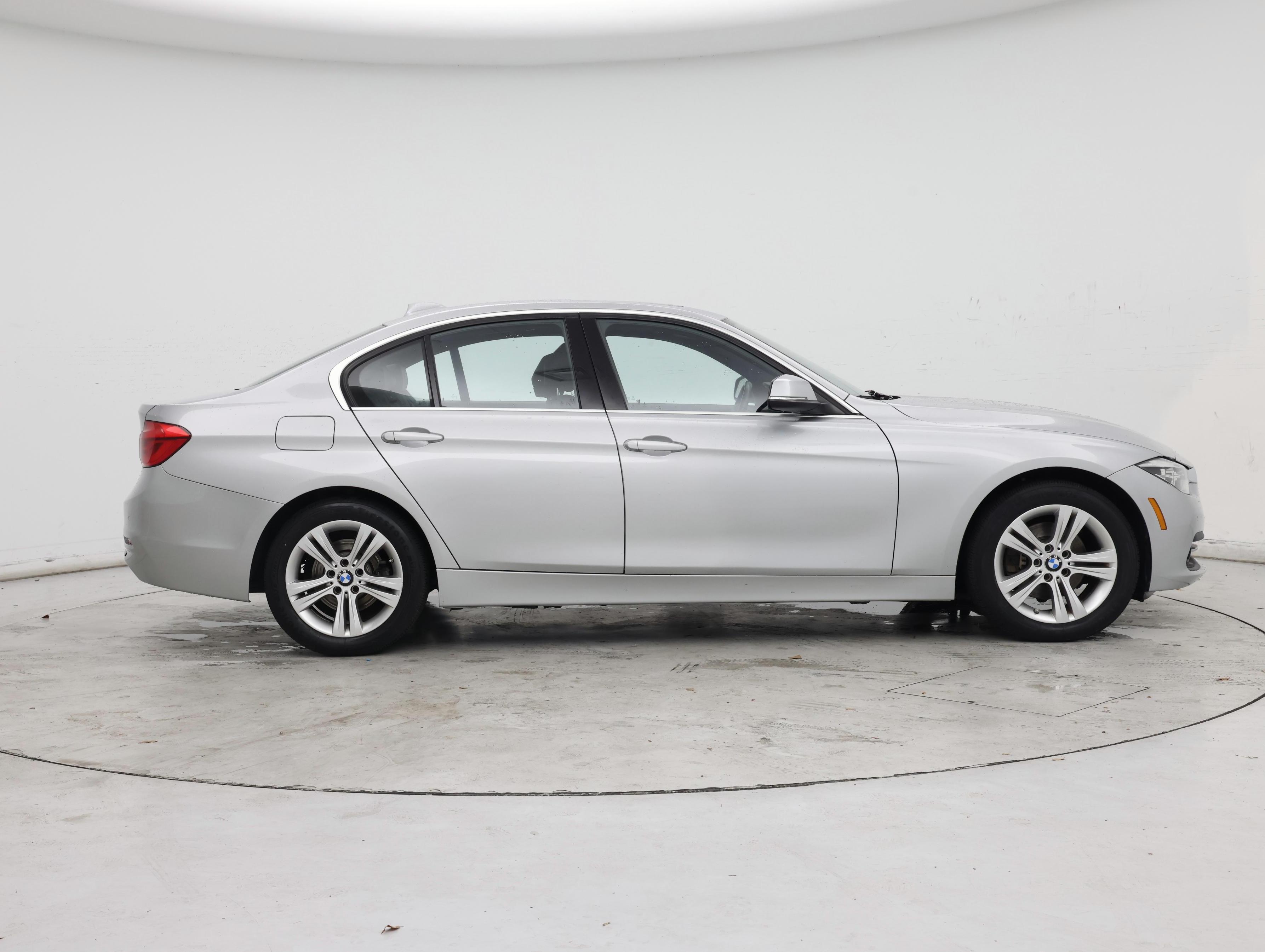 Thumbnail: 2017 BMW 3 Series - 7