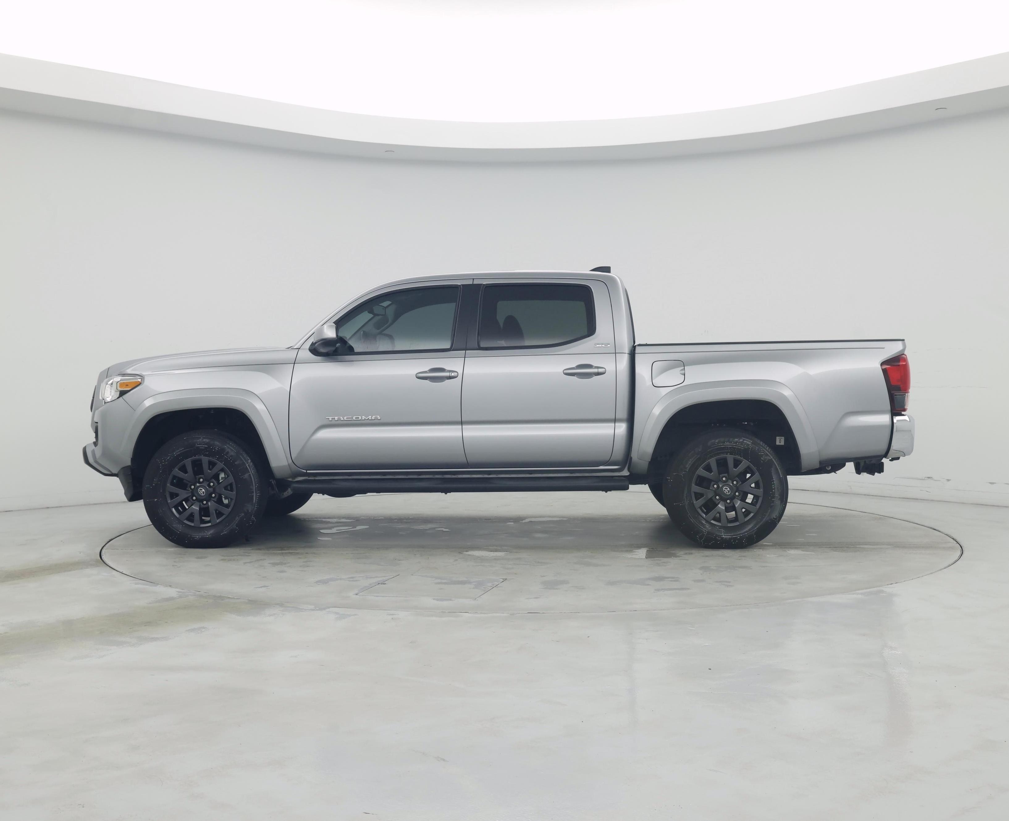 Thumbnail: 2021 Toyota Tacoma - 3