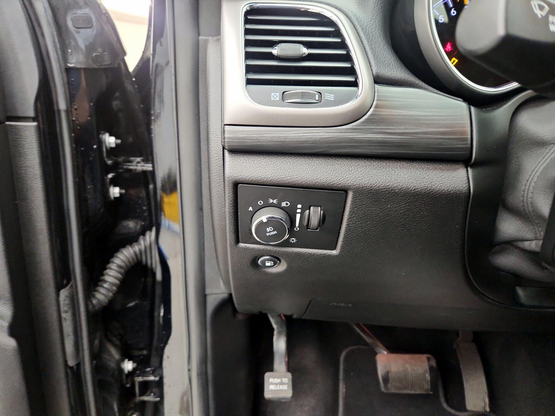 Thumbnail: 2019 Jeep Grand Cherokee - 13