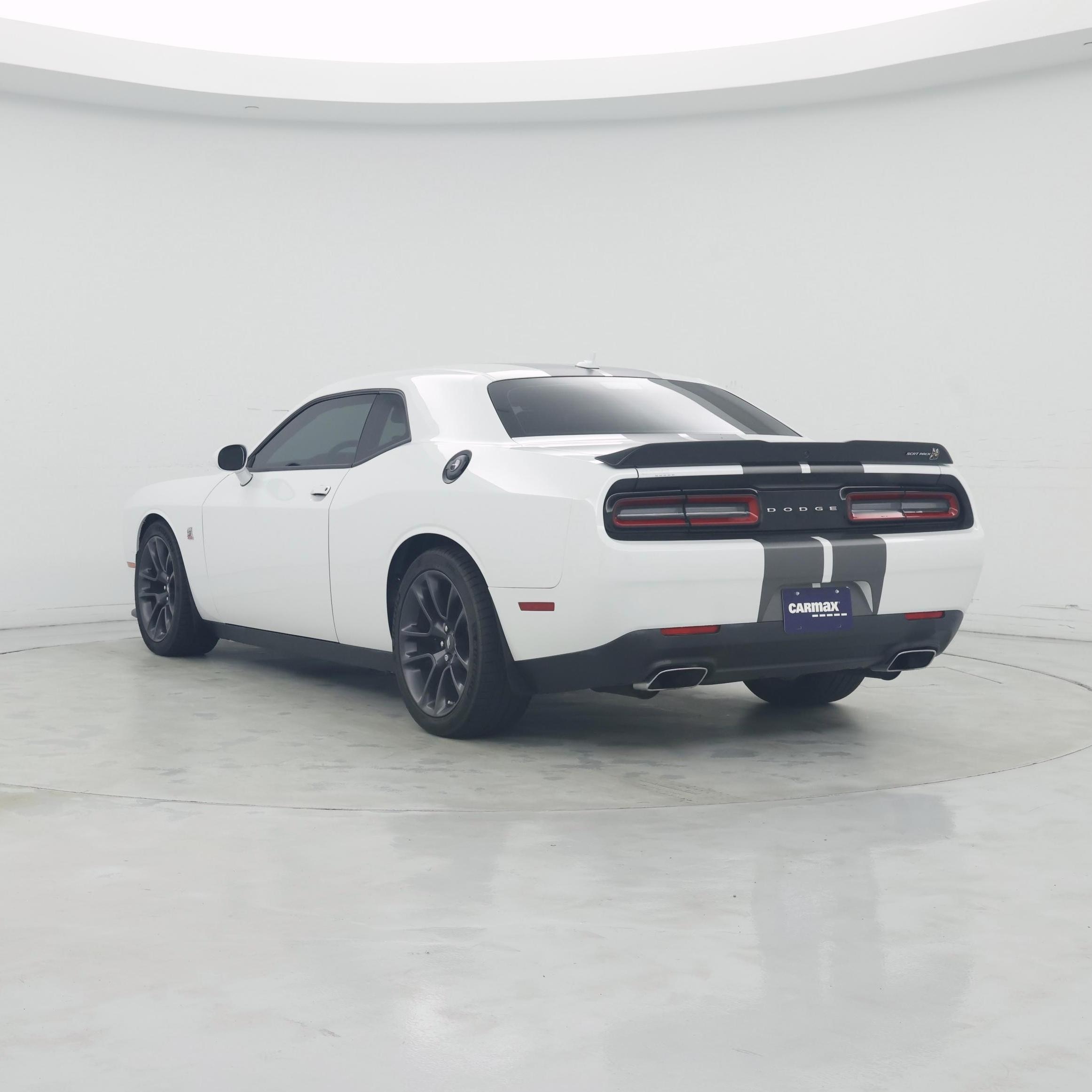 Thumbnail: 2022 Dodge Challenger - 2