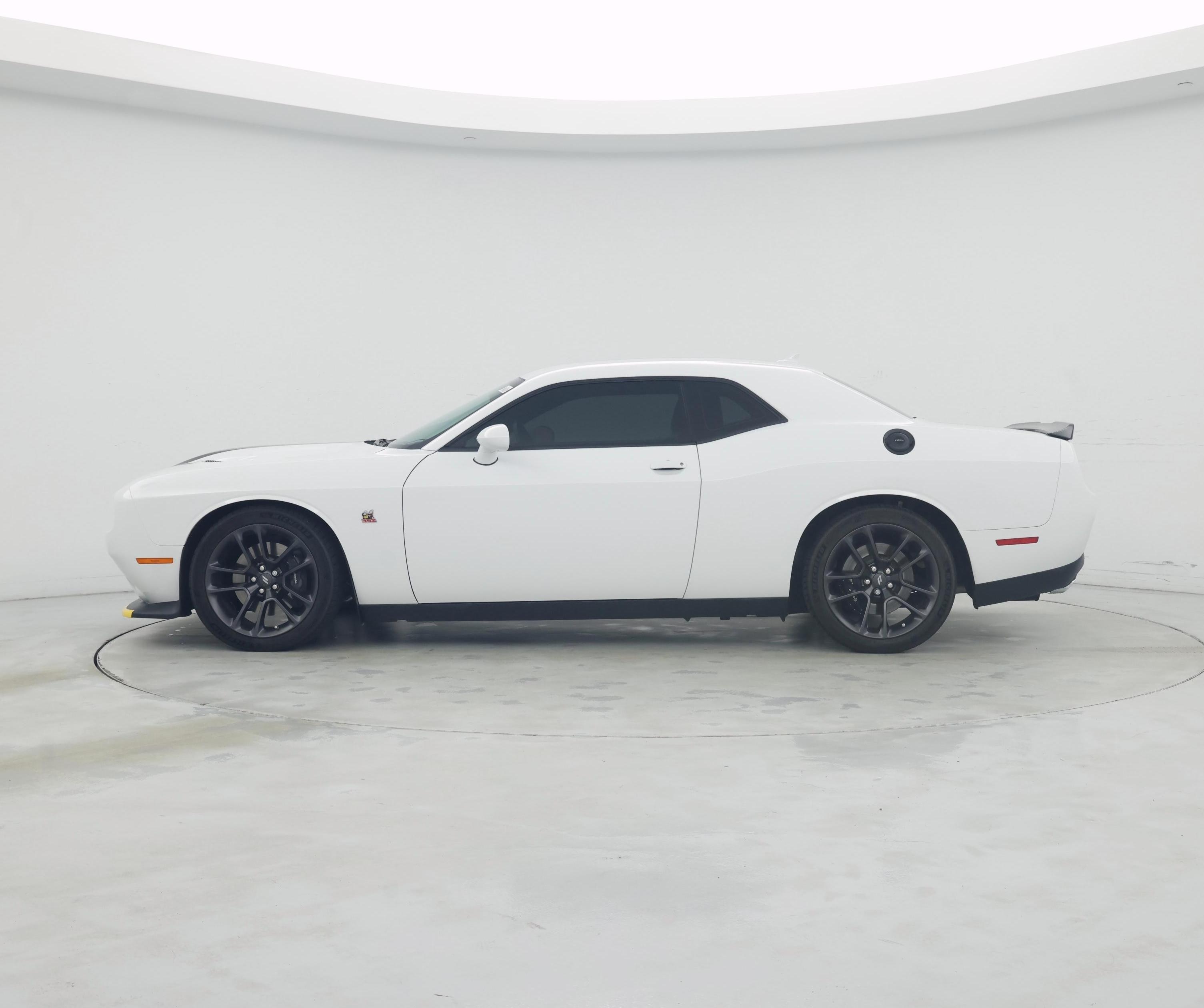 Thumbnail: 2022 Dodge Challenger - 3