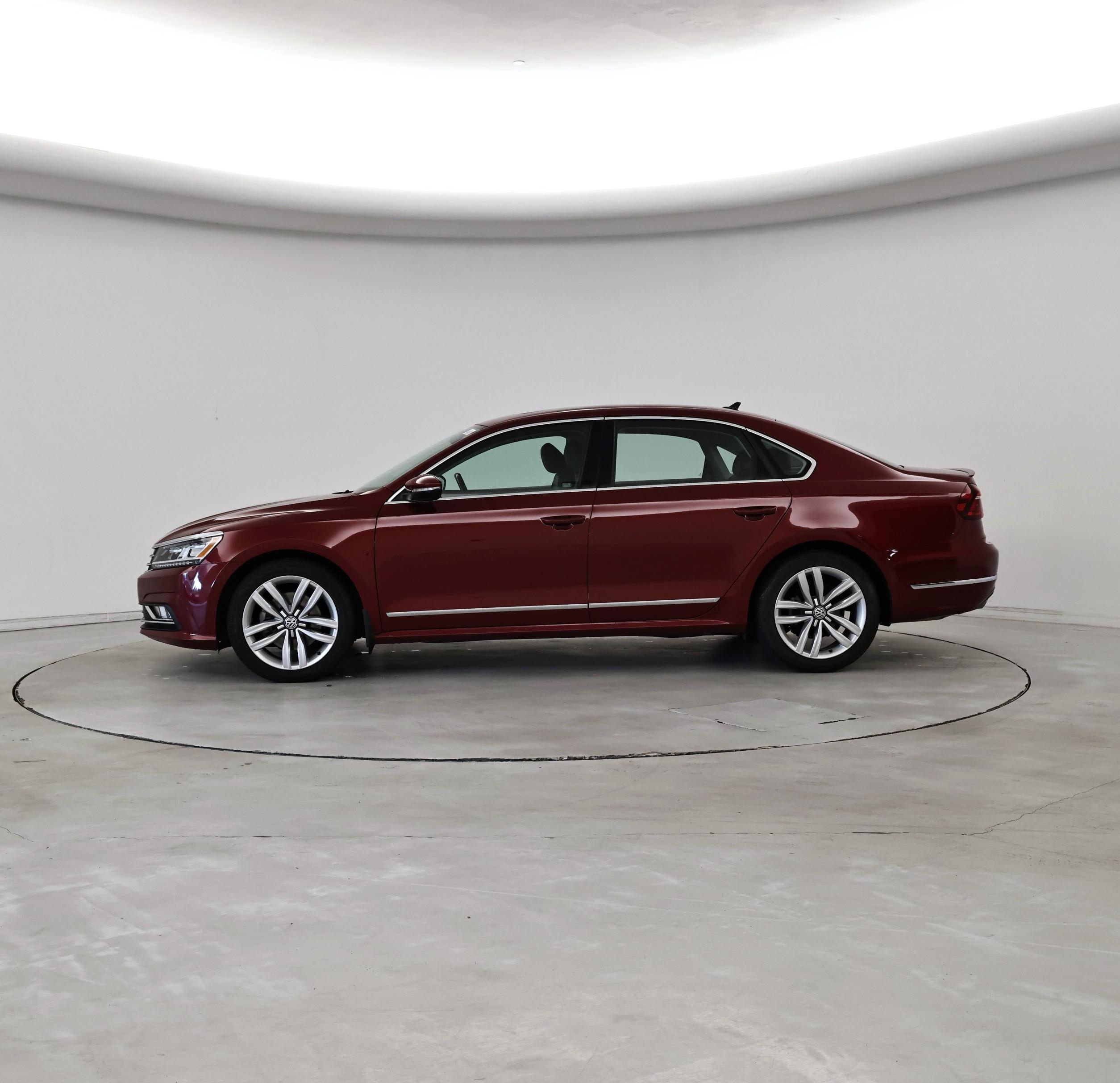 Thumbnail: 2017 Volkswagen Passat - 3