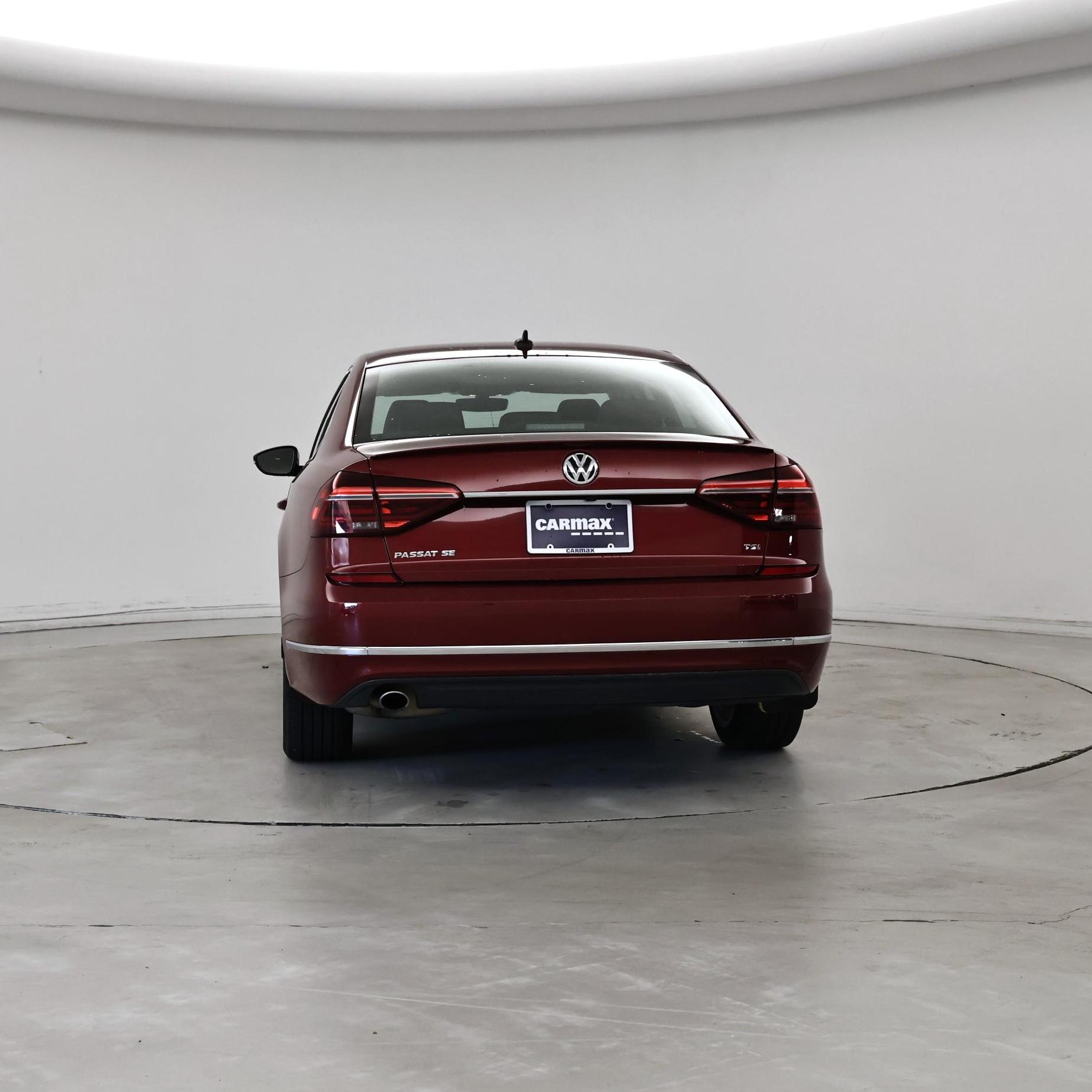 Thumbnail: 2017 Volkswagen Passat - 6