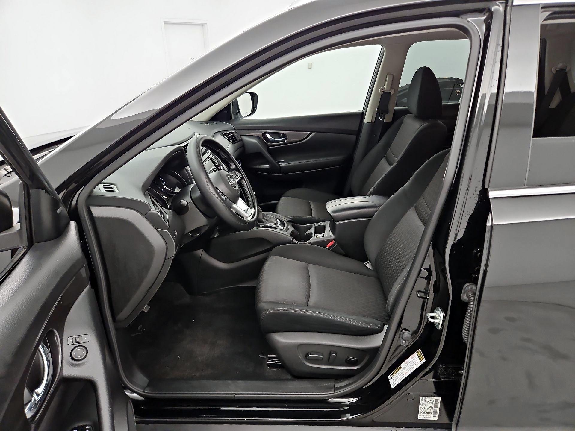 Thumbnail: 2020 Nissan Rogue - 11