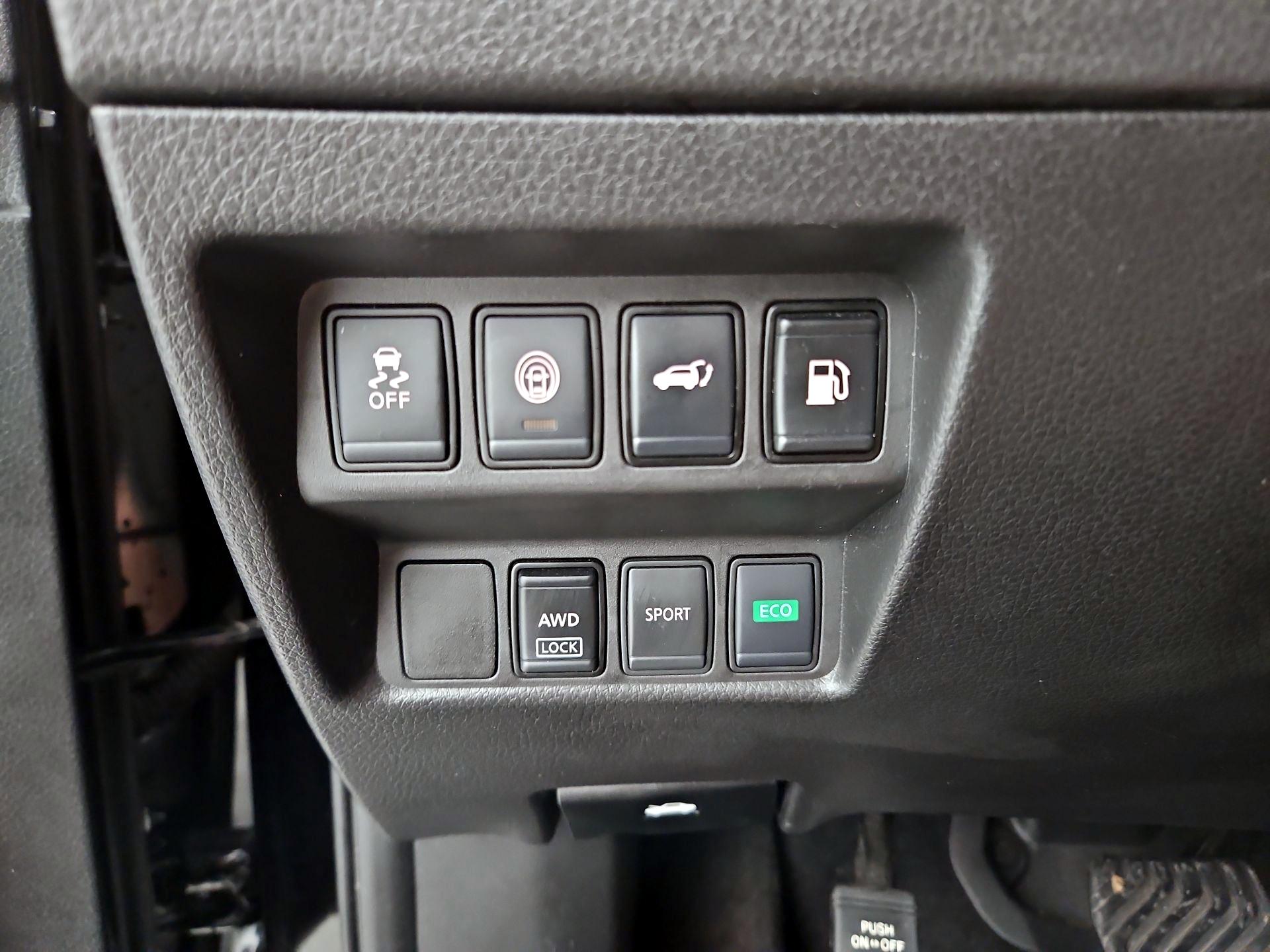 Thumbnail: 2020 Nissan Rogue - 13