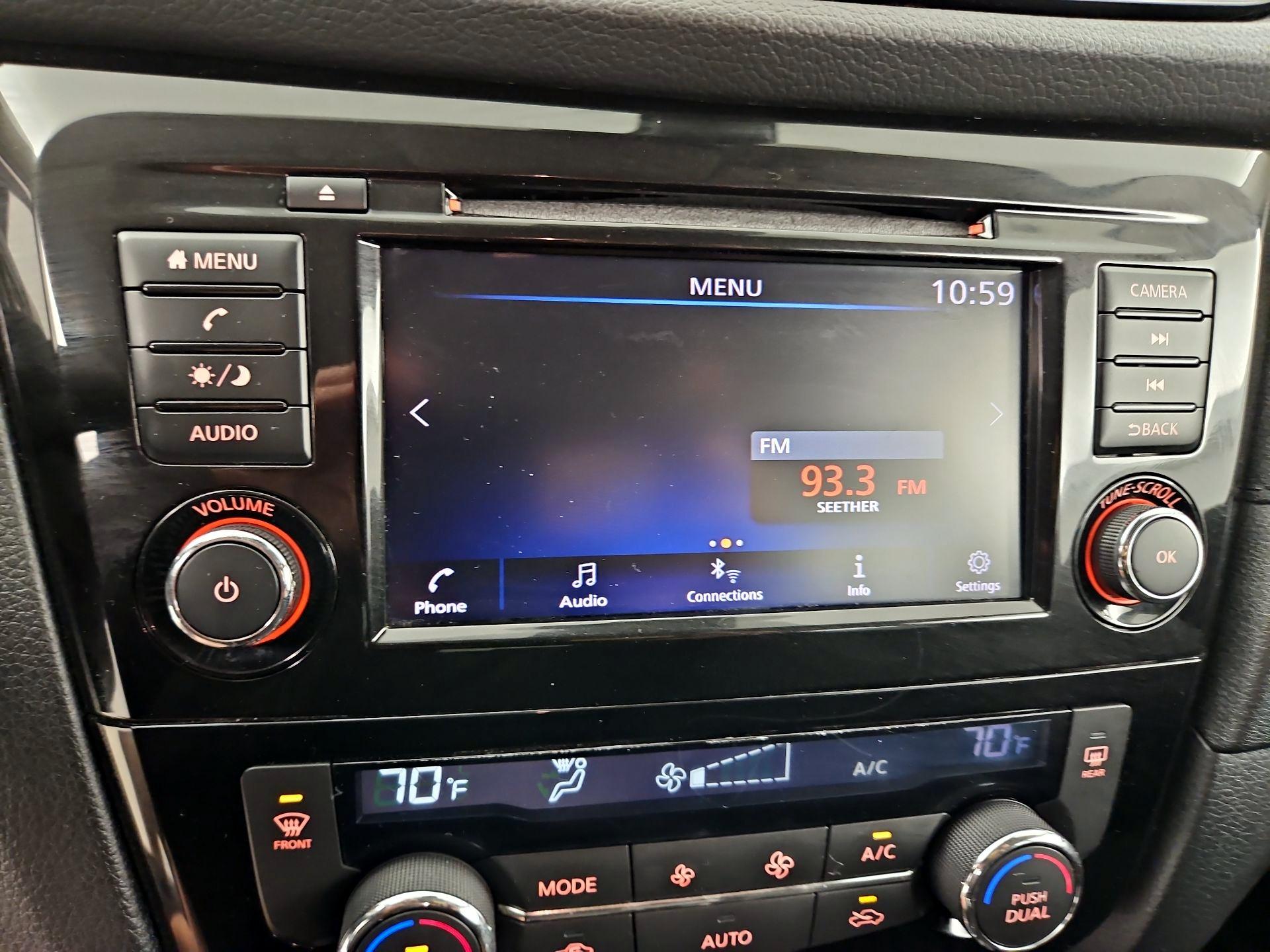 Thumbnail: 2020 Nissan Rogue - 15