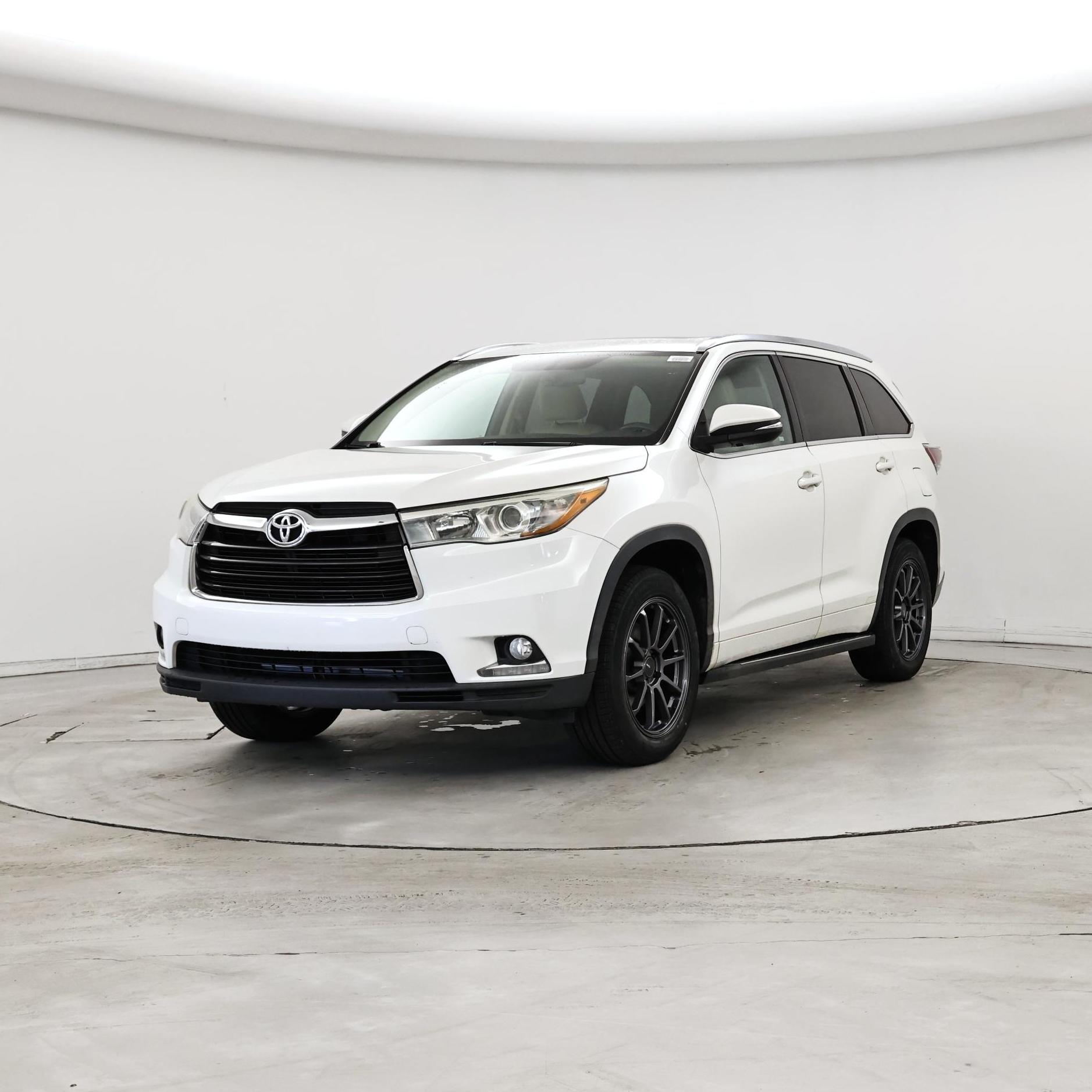 Thumbnail: 2016 Toyota Highlander - 4
