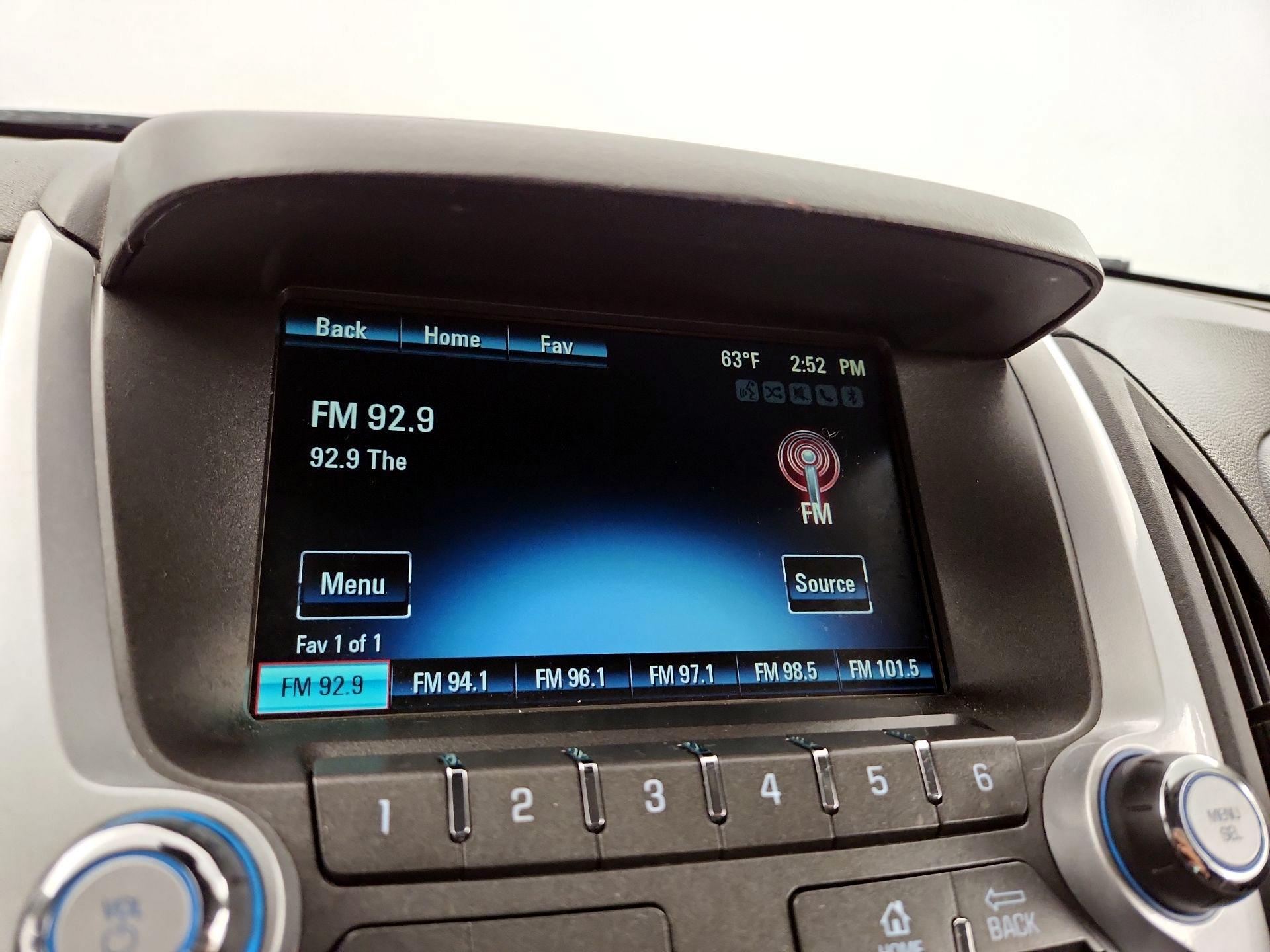 Thumbnail: 2015 Chevrolet Equinox - 15