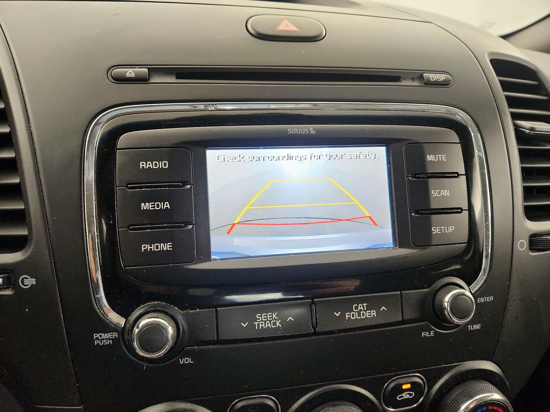 Thumbnail: 2017 Kia Forte - 14