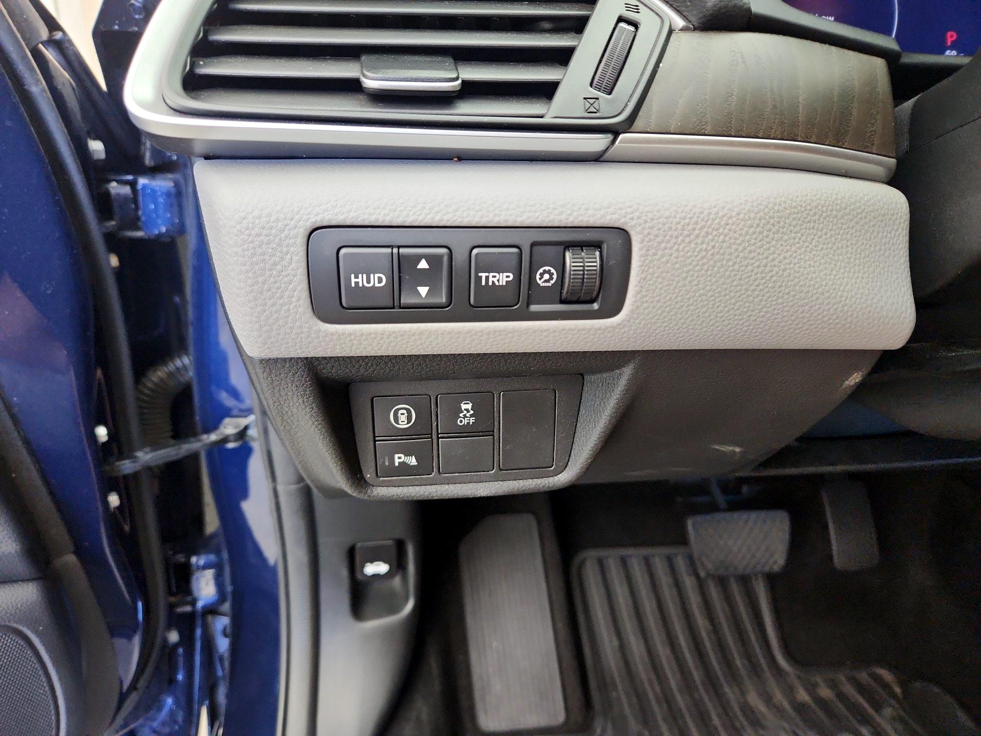 Thumbnail: 2018 Honda Accord - 13