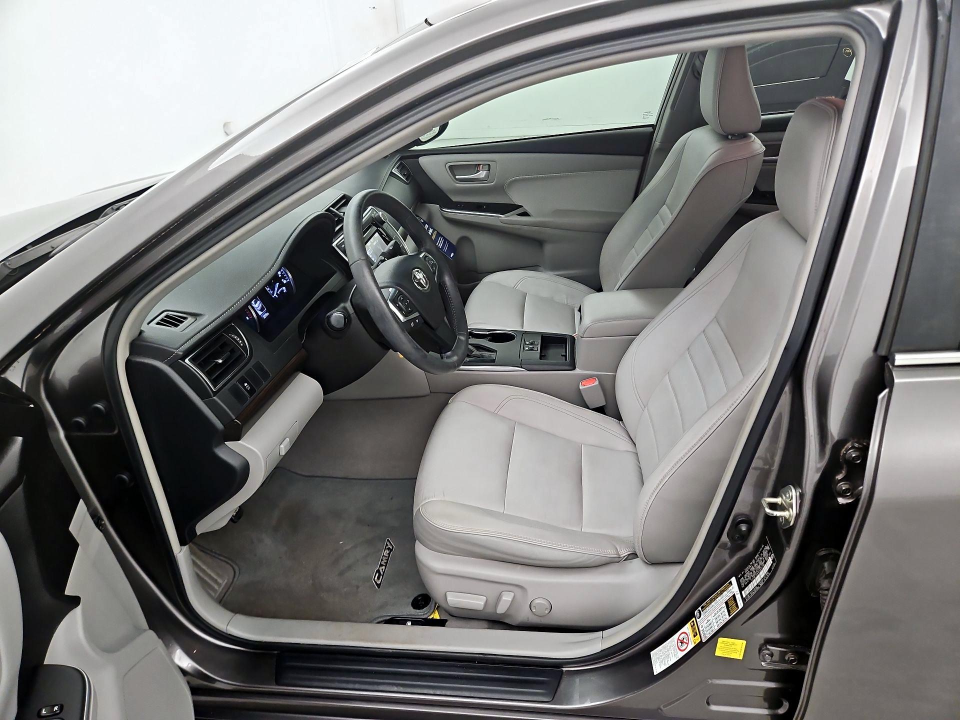 Thumbnail: 2015 Toyota Camry - 11