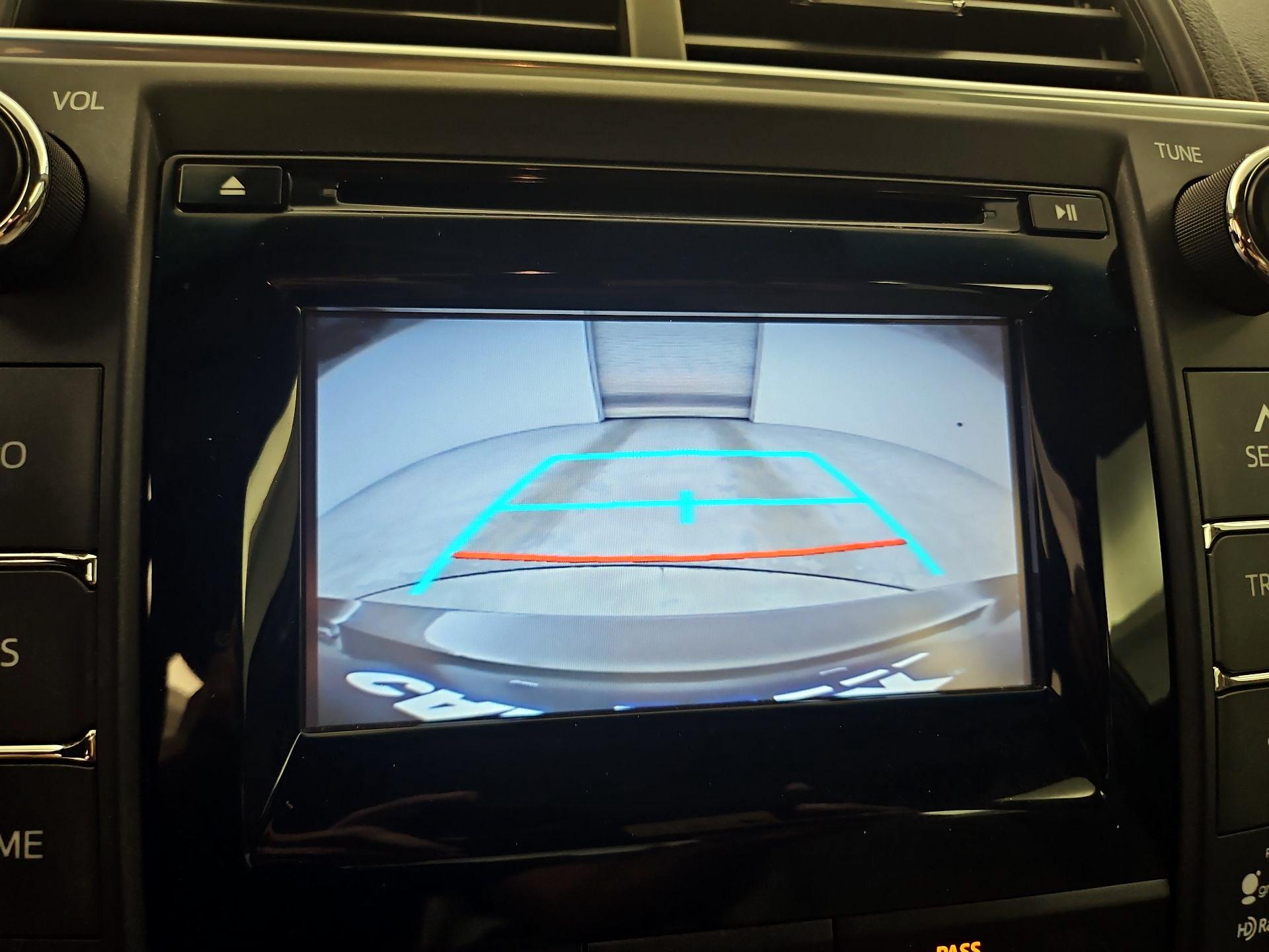 Thumbnail: 2015 Toyota Camry - 13