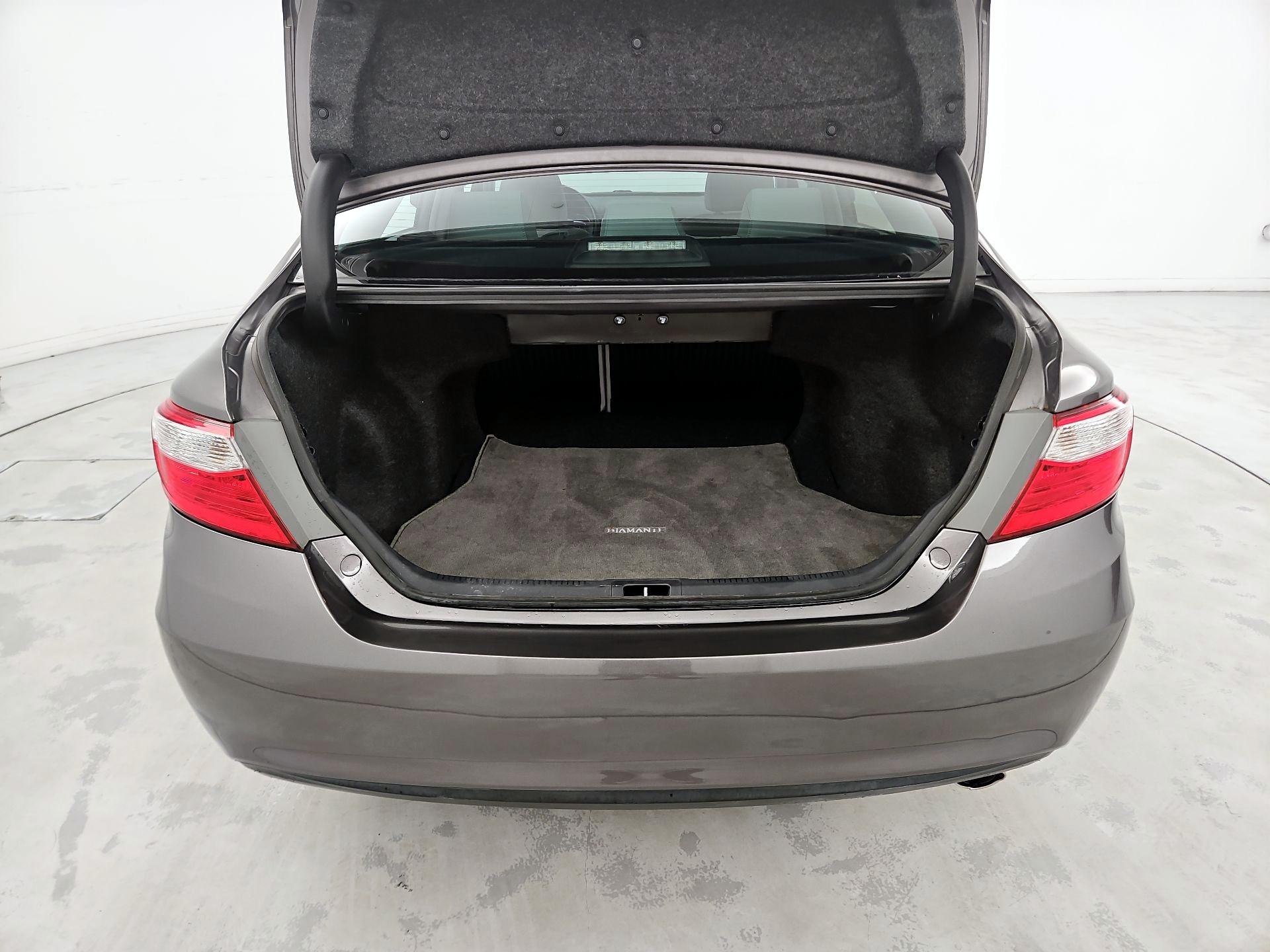 Thumbnail: 2015 Toyota Camry - 19