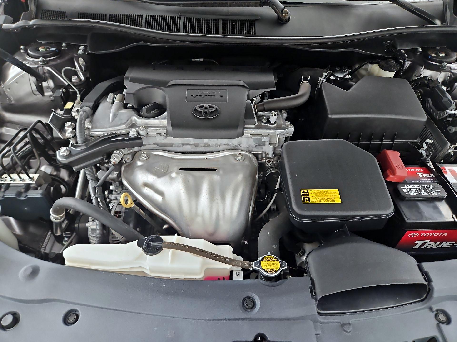 Thumbnail: 2015 Toyota Camry - 20