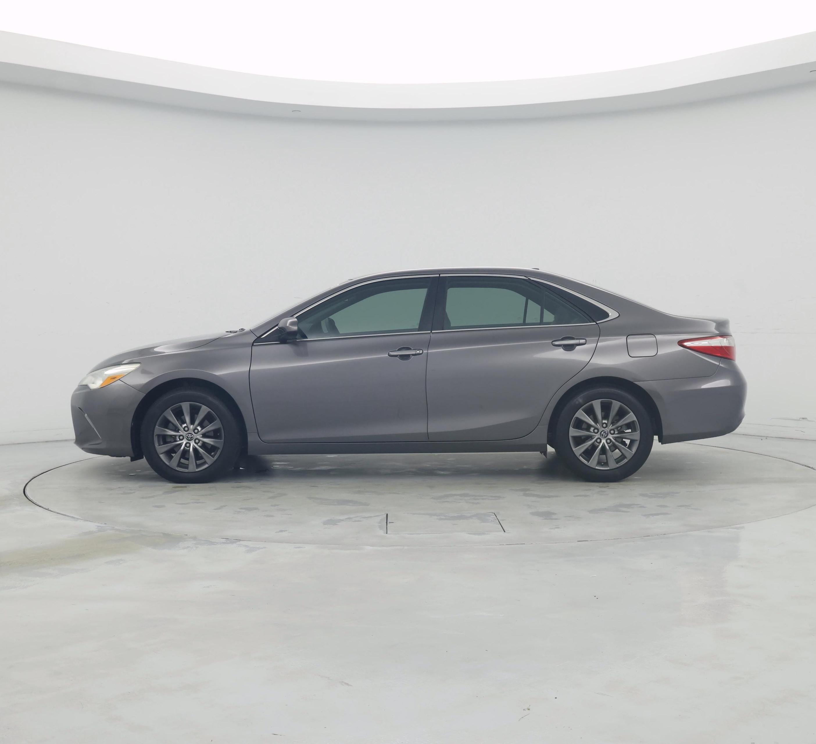 Thumbnail: 2015 Toyota Camry - 3