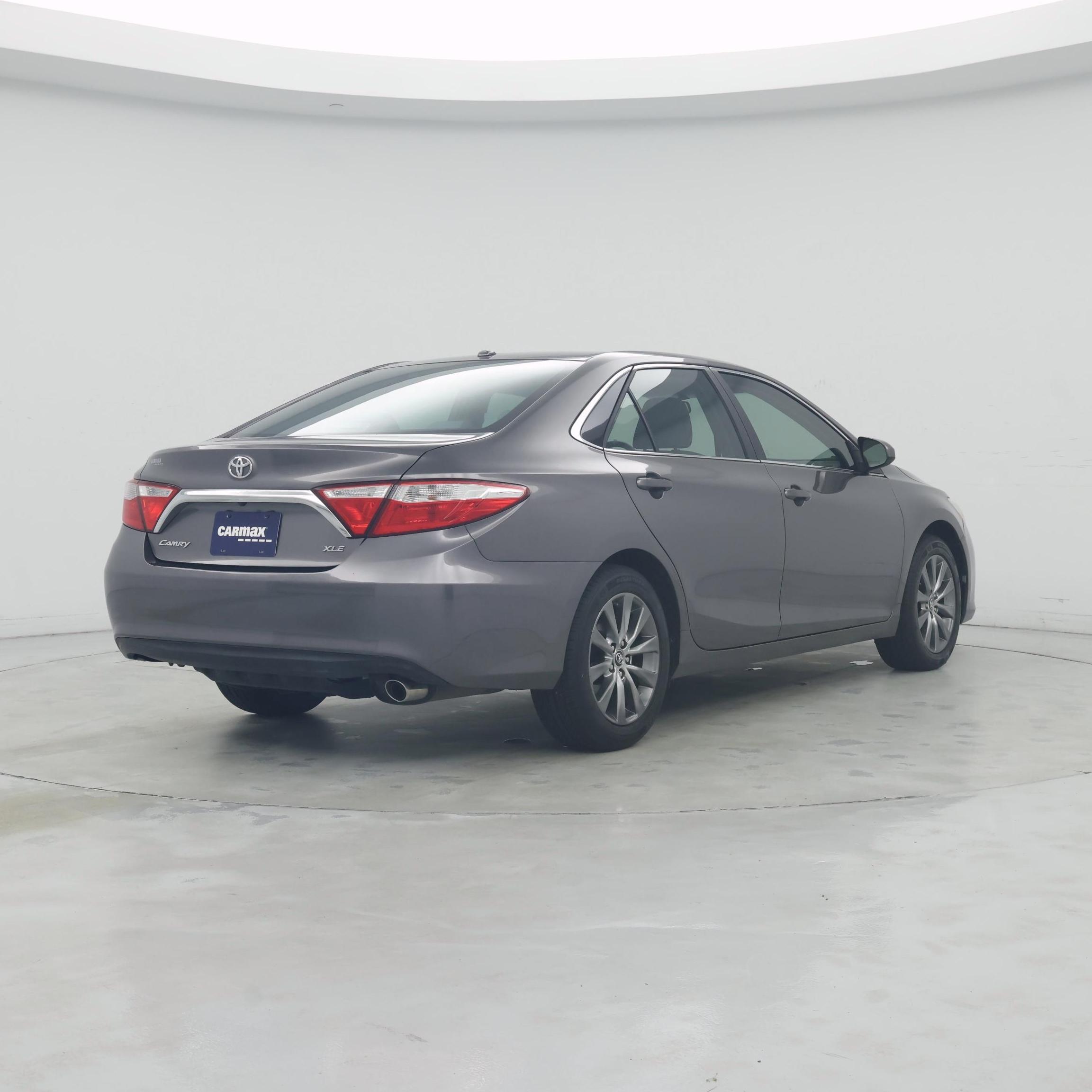 Thumbnail: 2015 Toyota Camry - 8