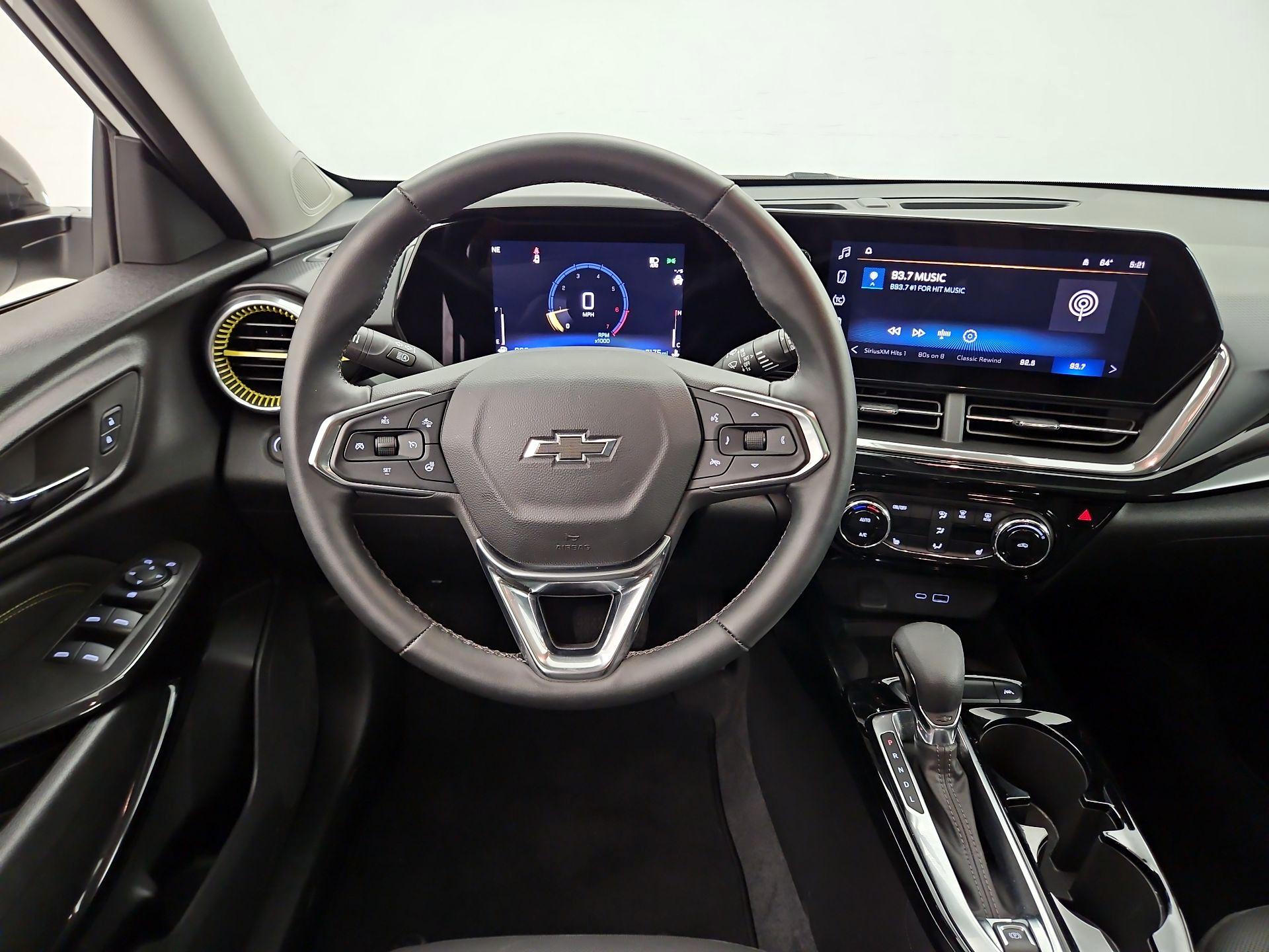 Thumbnail: 2024 Chevrolet Trax - 10