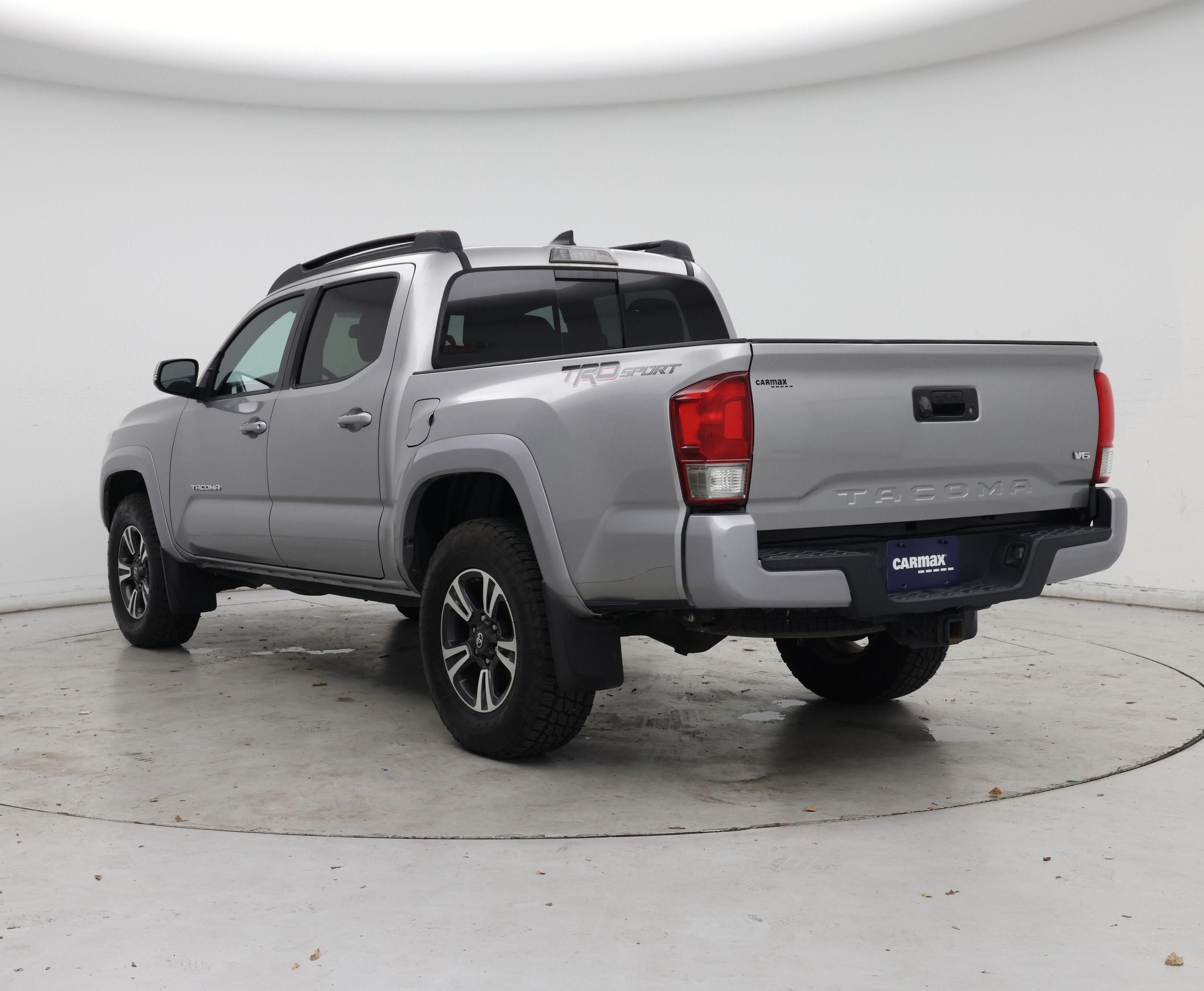 Thumbnail: 2017 Toyota Tacoma - 2