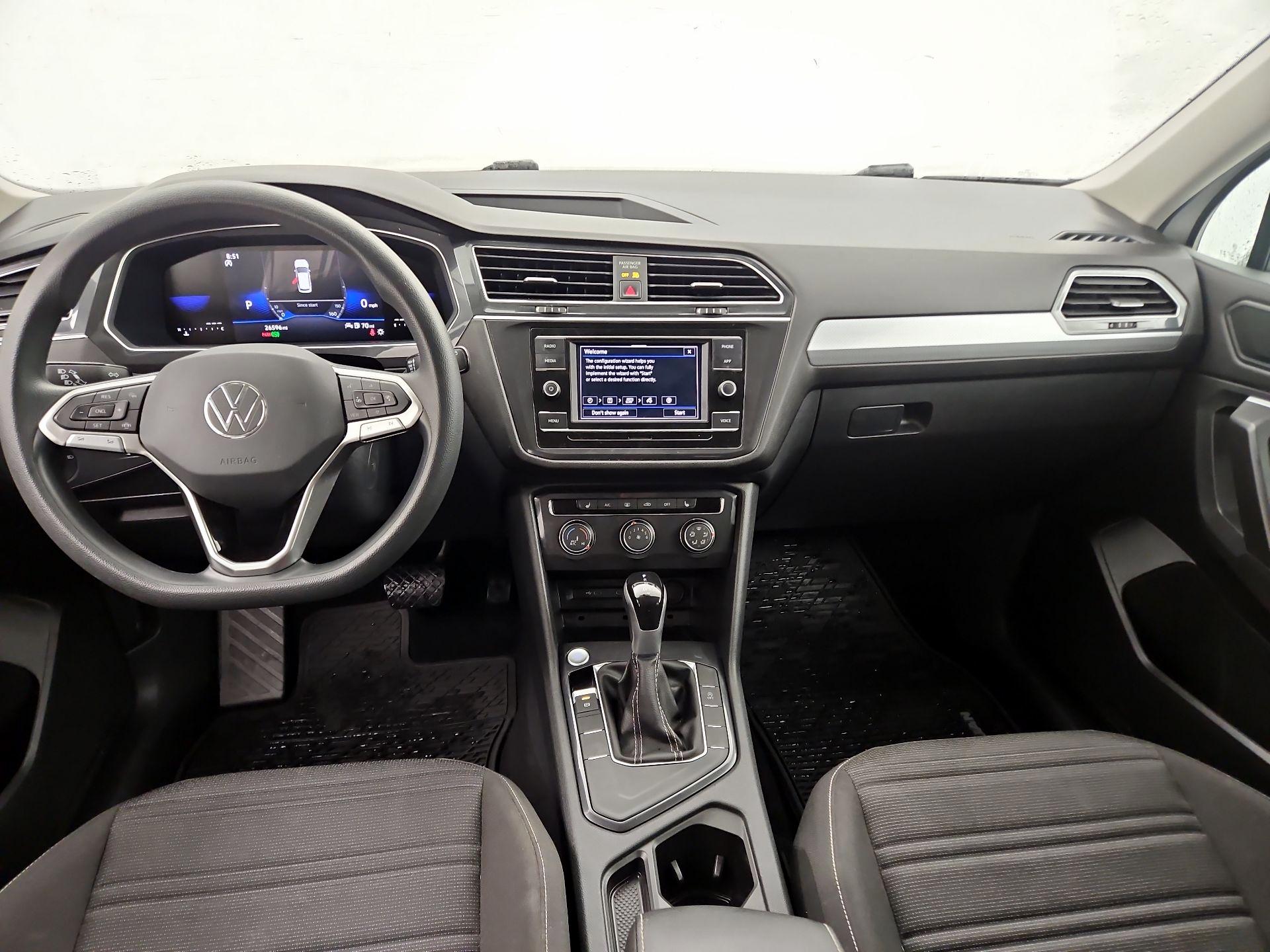 Thumbnail: 2023 Volkswagen Tiguan - 9