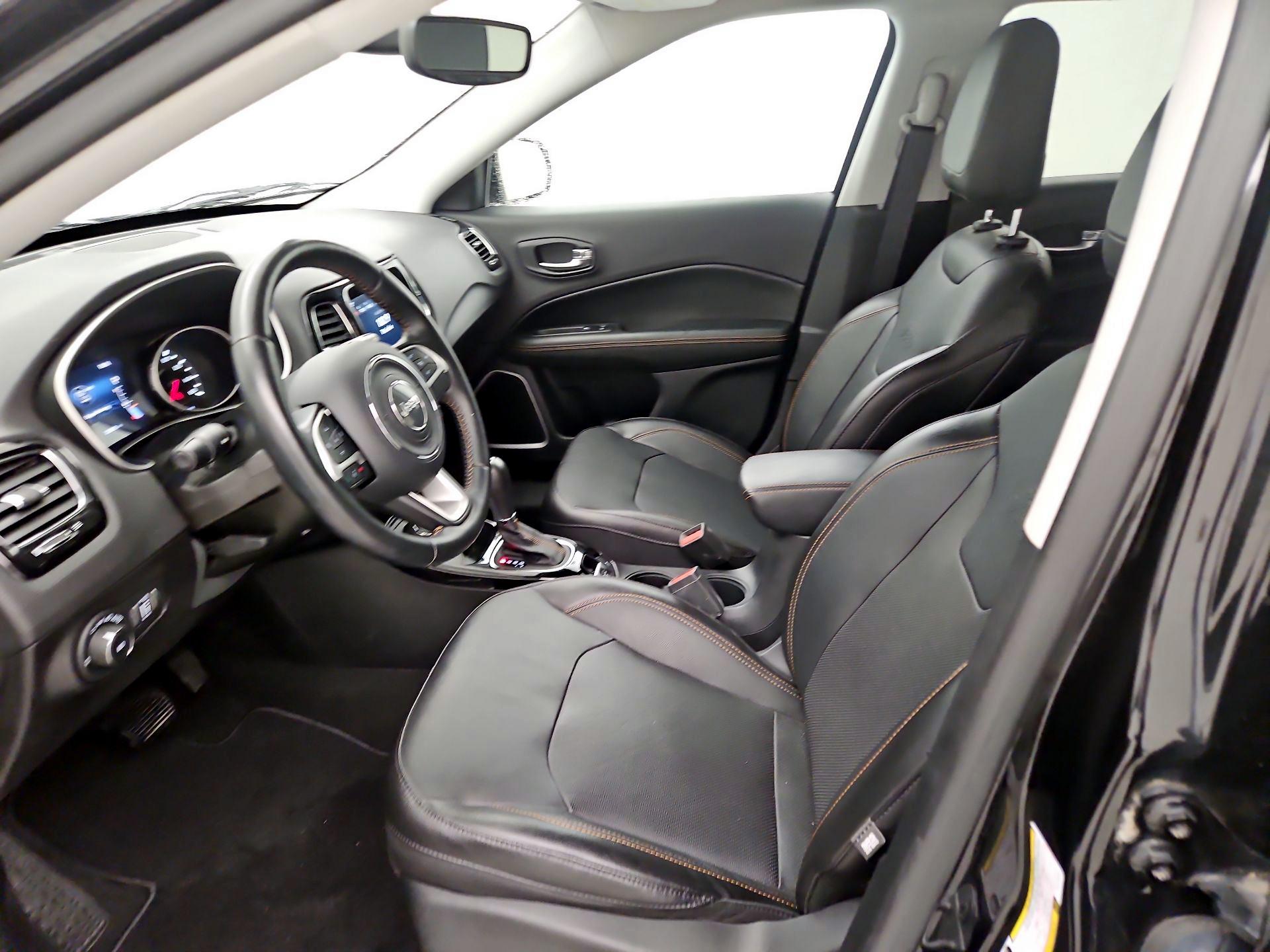 Thumbnail: 2020 Jeep Compass - 11