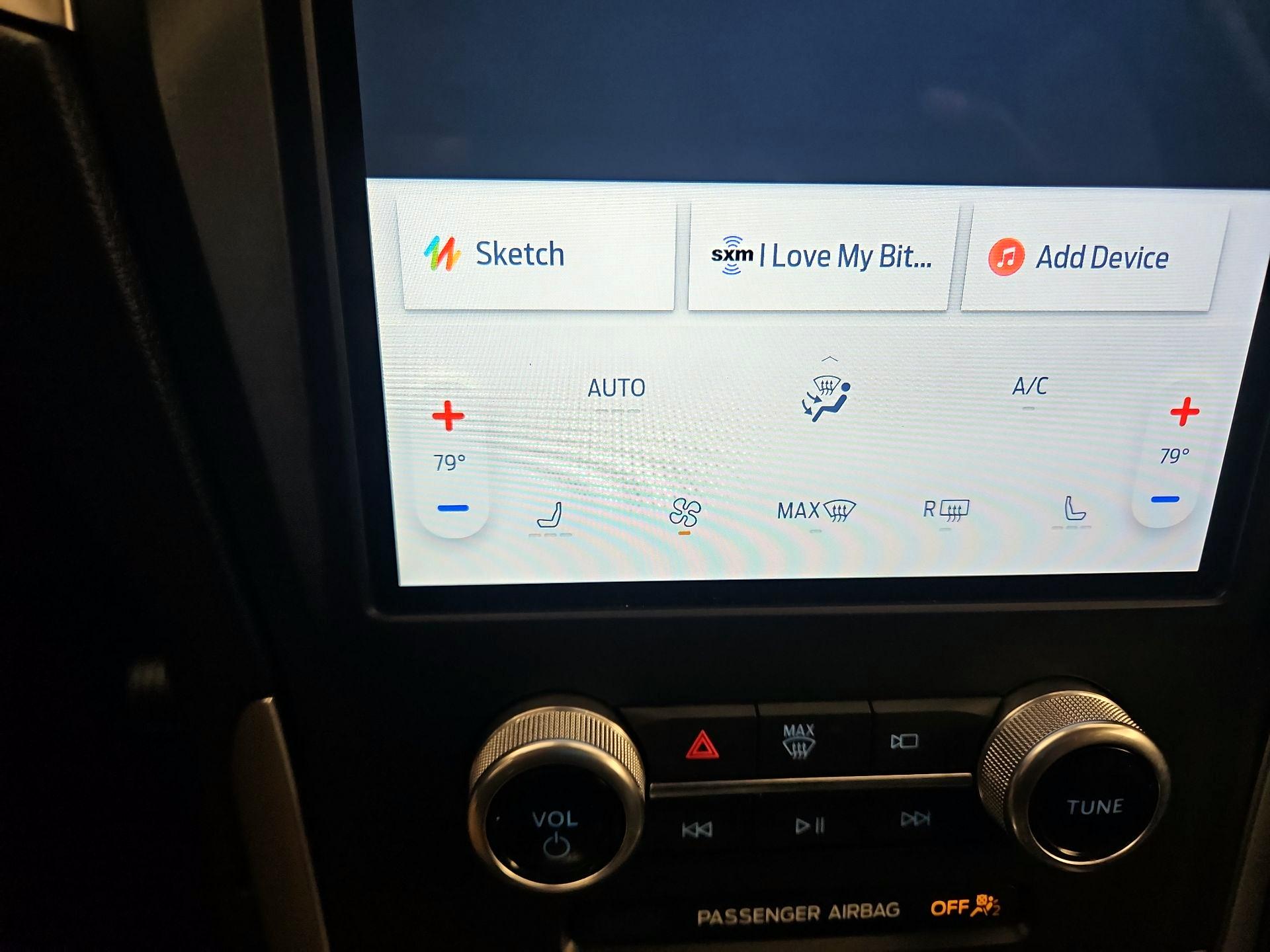 Thumbnail: 2021 Ford Edge - 16