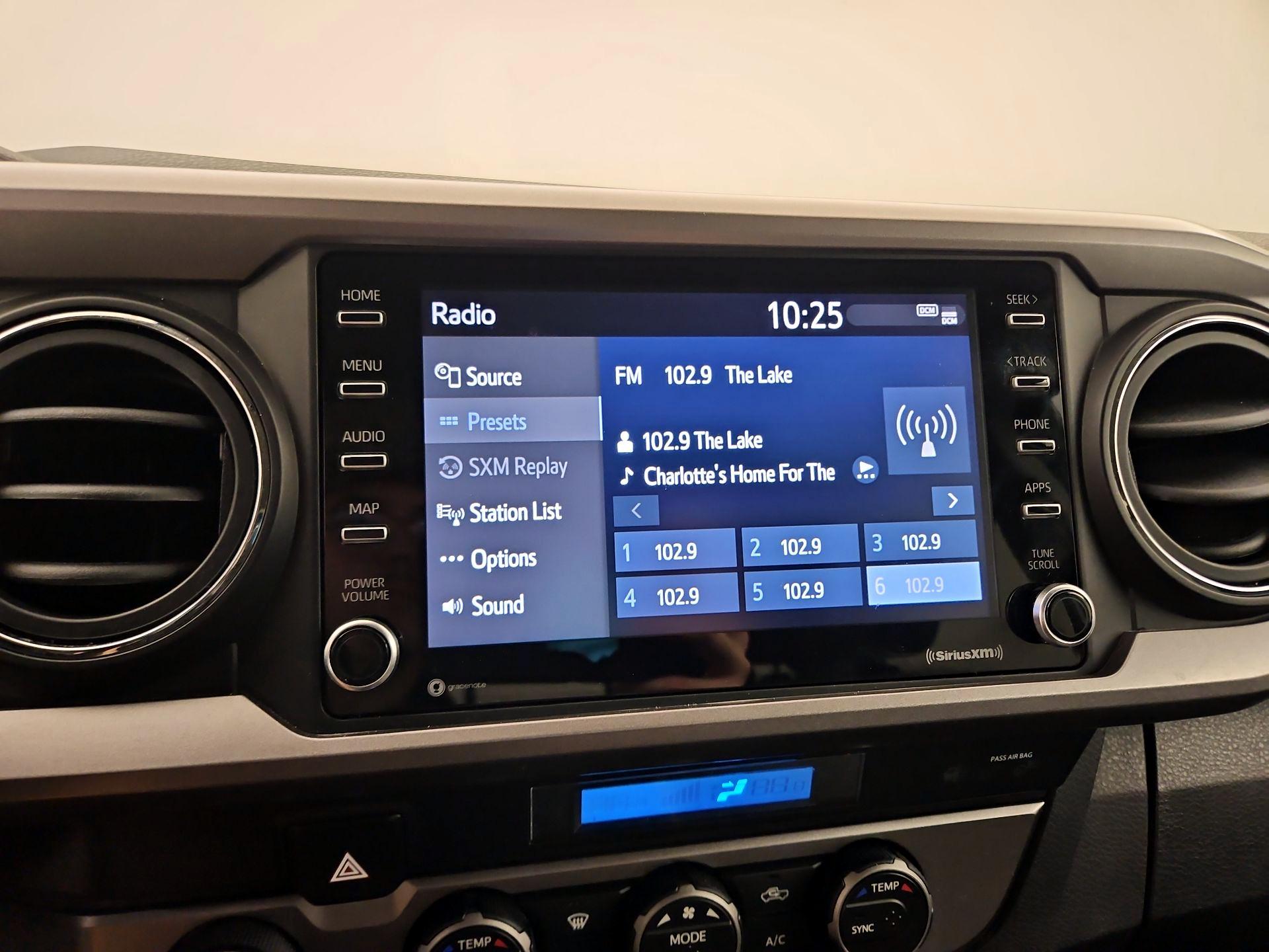 Thumbnail: 2021 Toyota Tacoma - 15