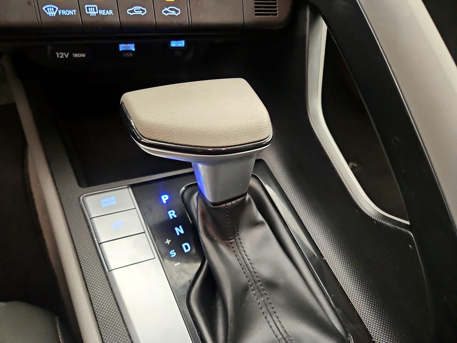 Thumbnail: 2023 Hyundai Elantra - 17