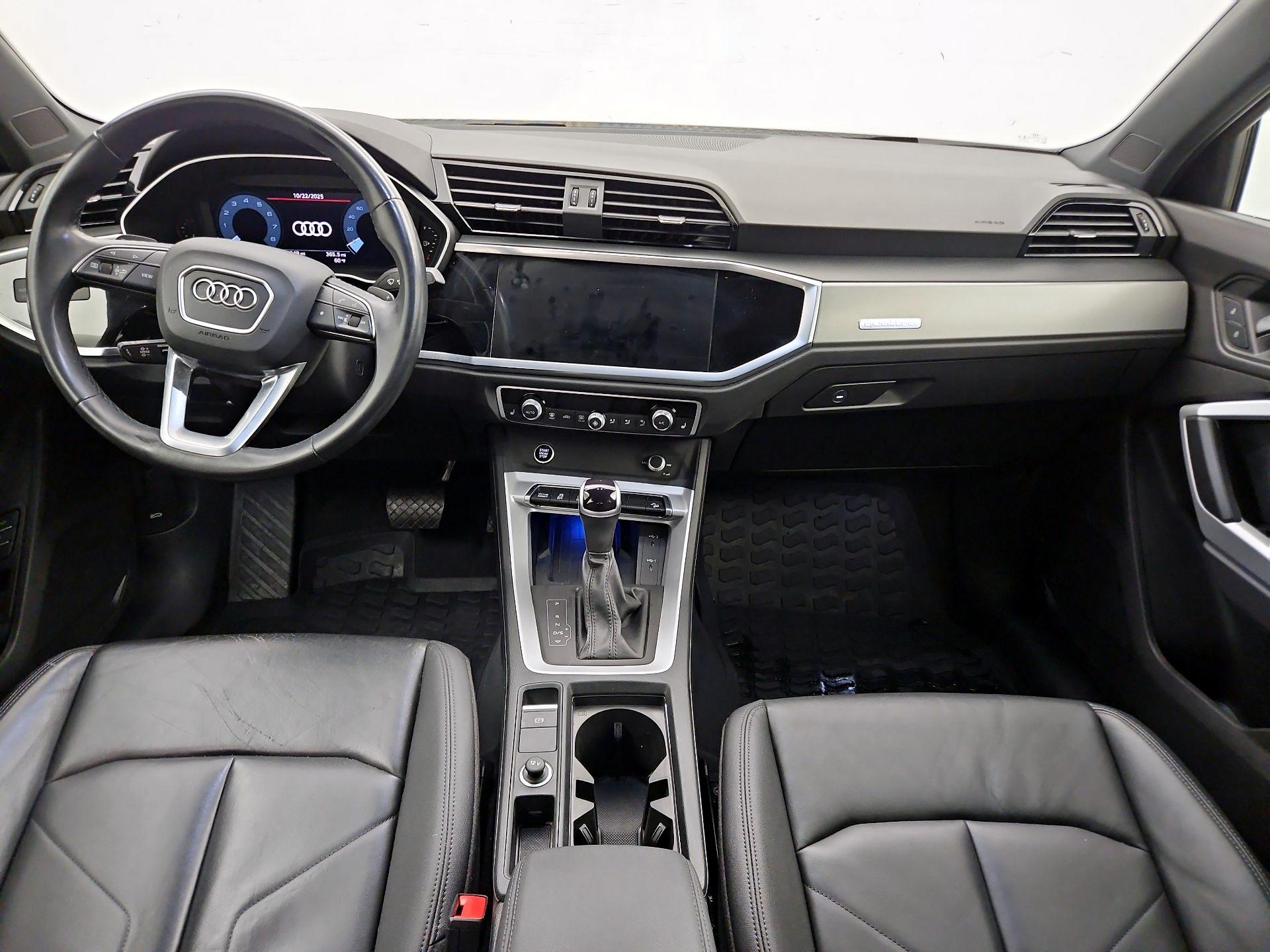Thumbnail: 2023 Audi Q3 - 9