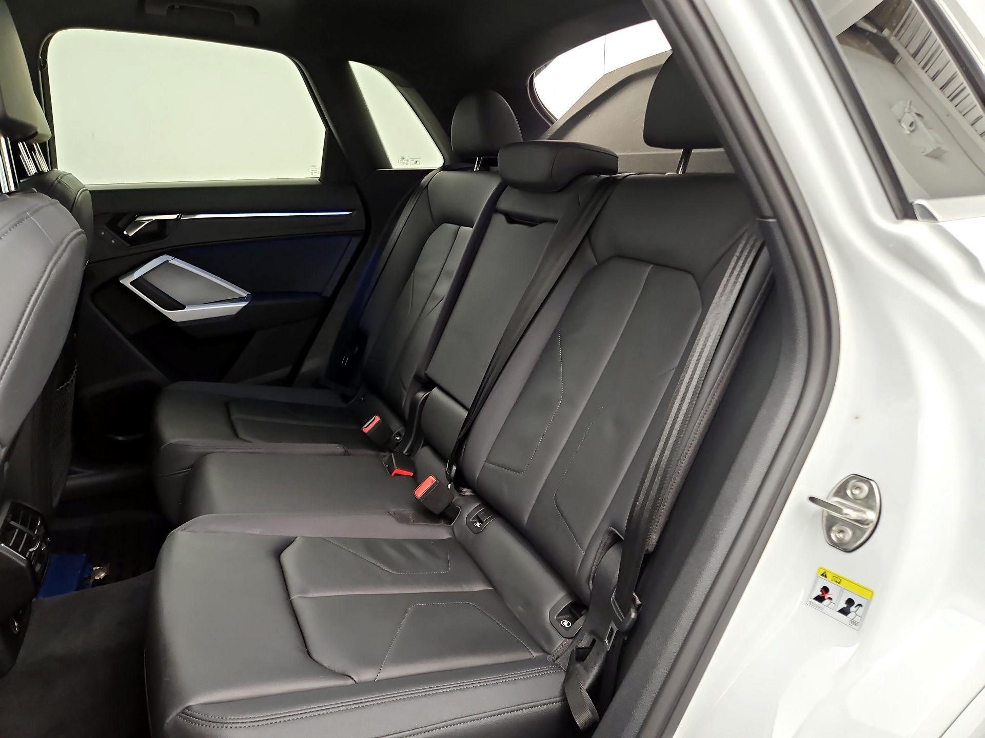 Thumbnail: 2023 Audi Q3 - 20