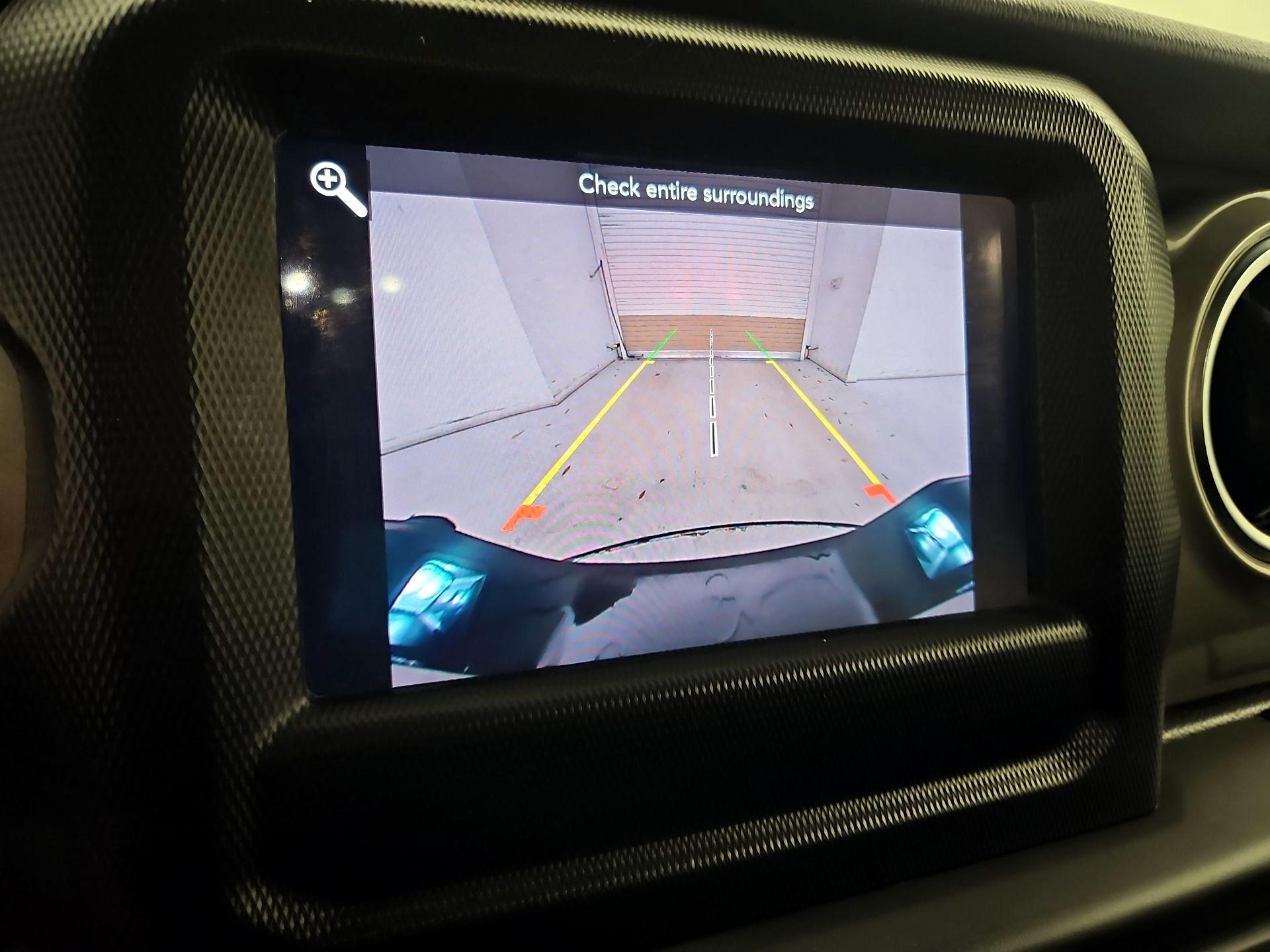 Thumbnail: 2021 Jeep Gladiator - 14