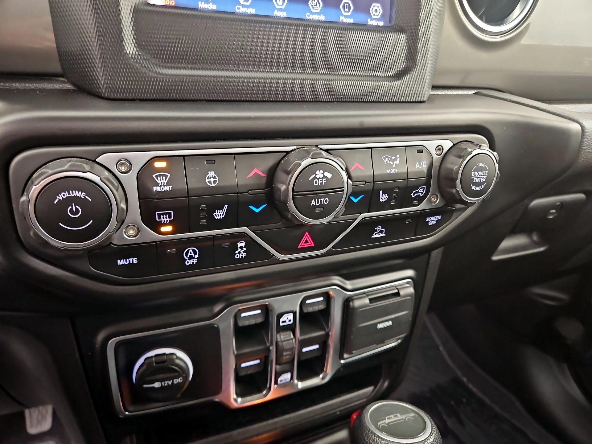 Thumbnail: 2021 Jeep Gladiator - 16