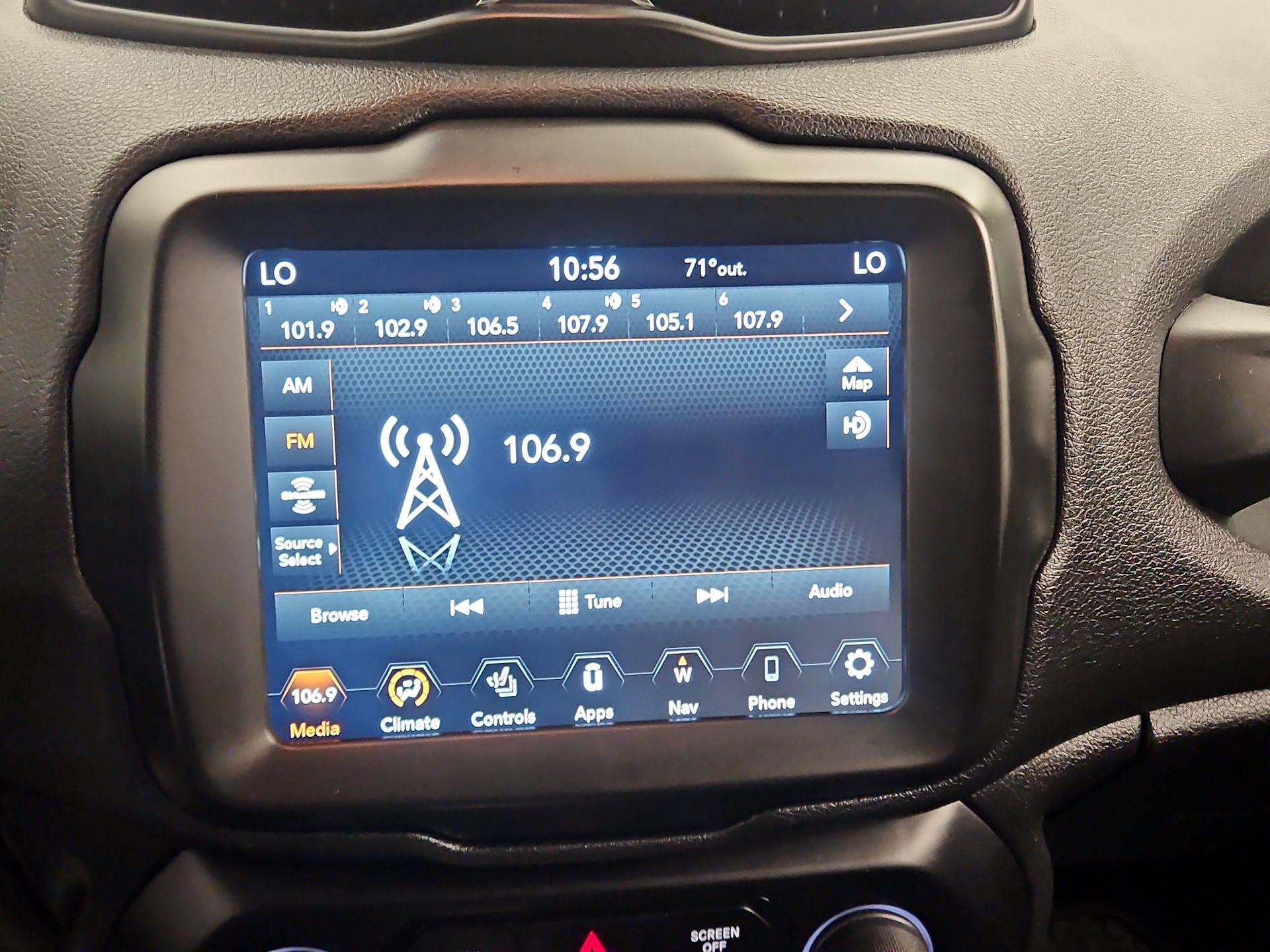 Thumbnail: 2022 Jeep Renegade - 15