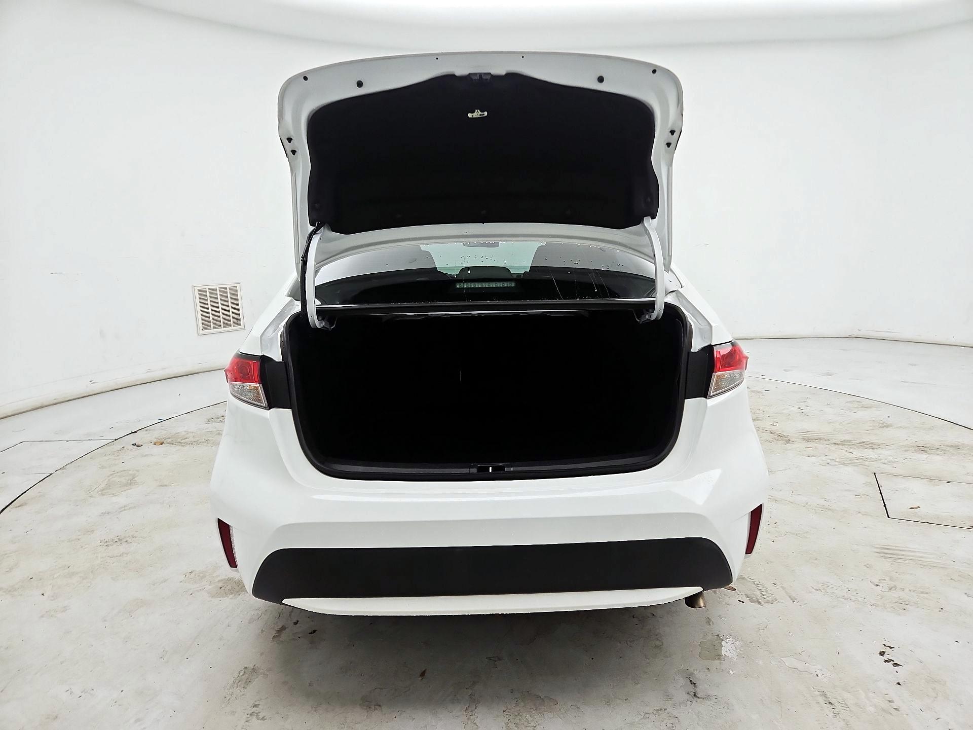 Thumbnail: 2022 Toyota Corolla - 19