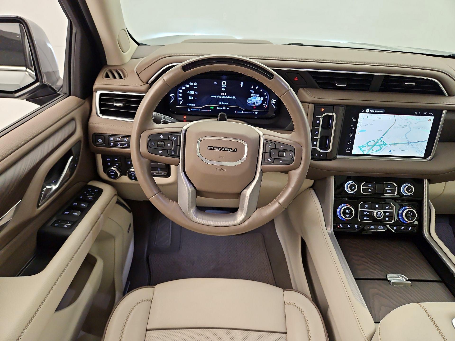 Thumbnail: 2024 GMC Yukon XL - 10